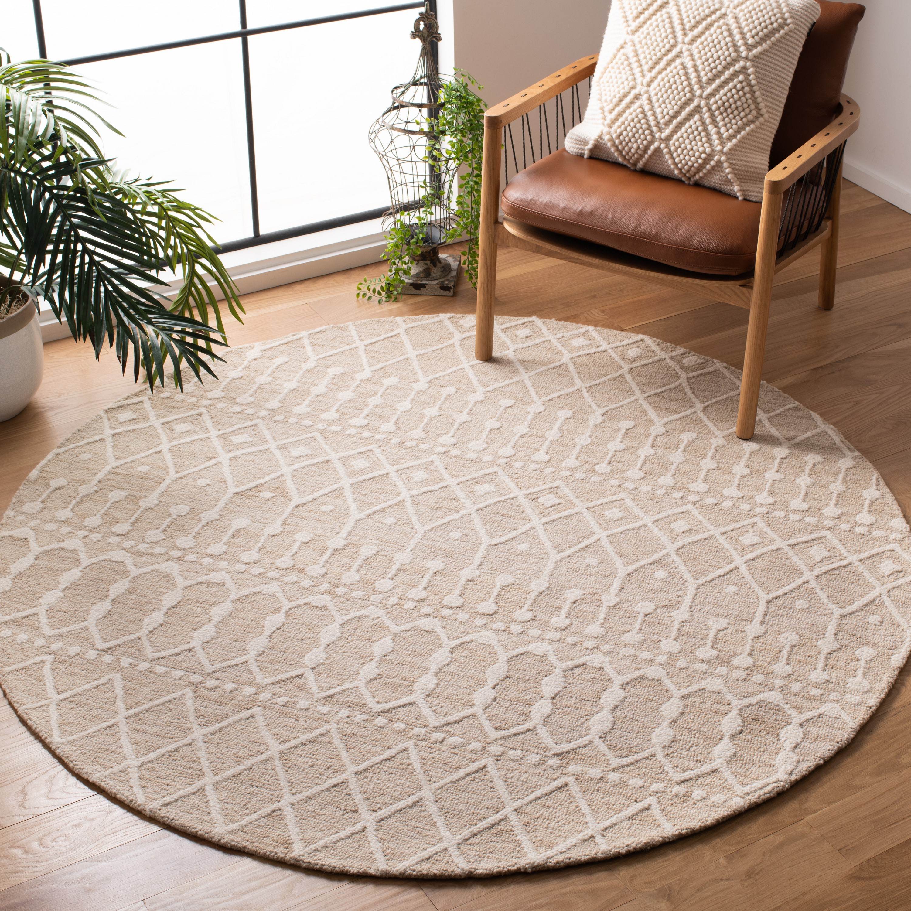 Safavieh BLM115B-4R Blossom Samantha 4 x 4 (ft) Tufted Wool Beige/Ivory Round Indoor Geometric Bohemian/Eclectic Area rug