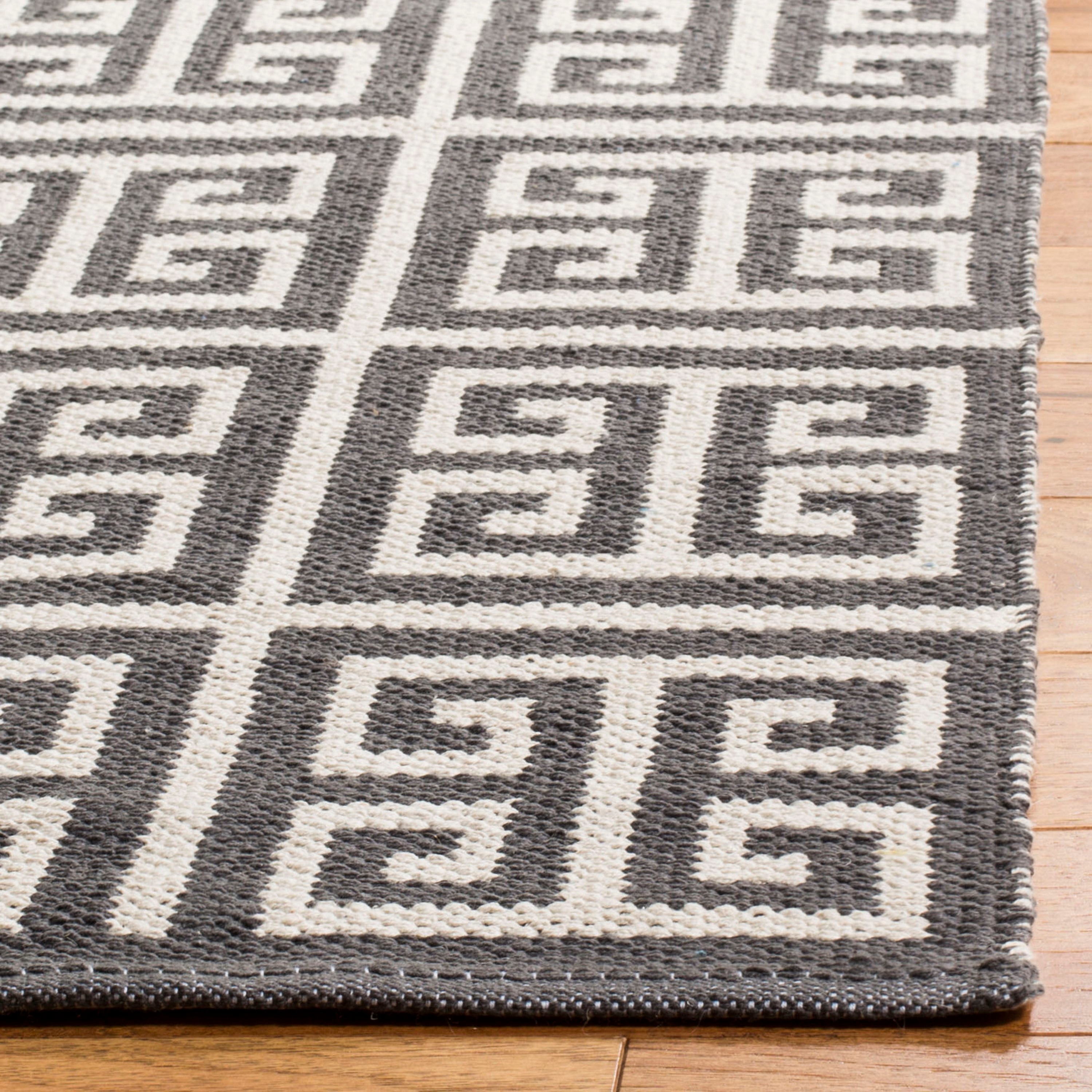 Safavieh MTK724E-24 rugs - View #3