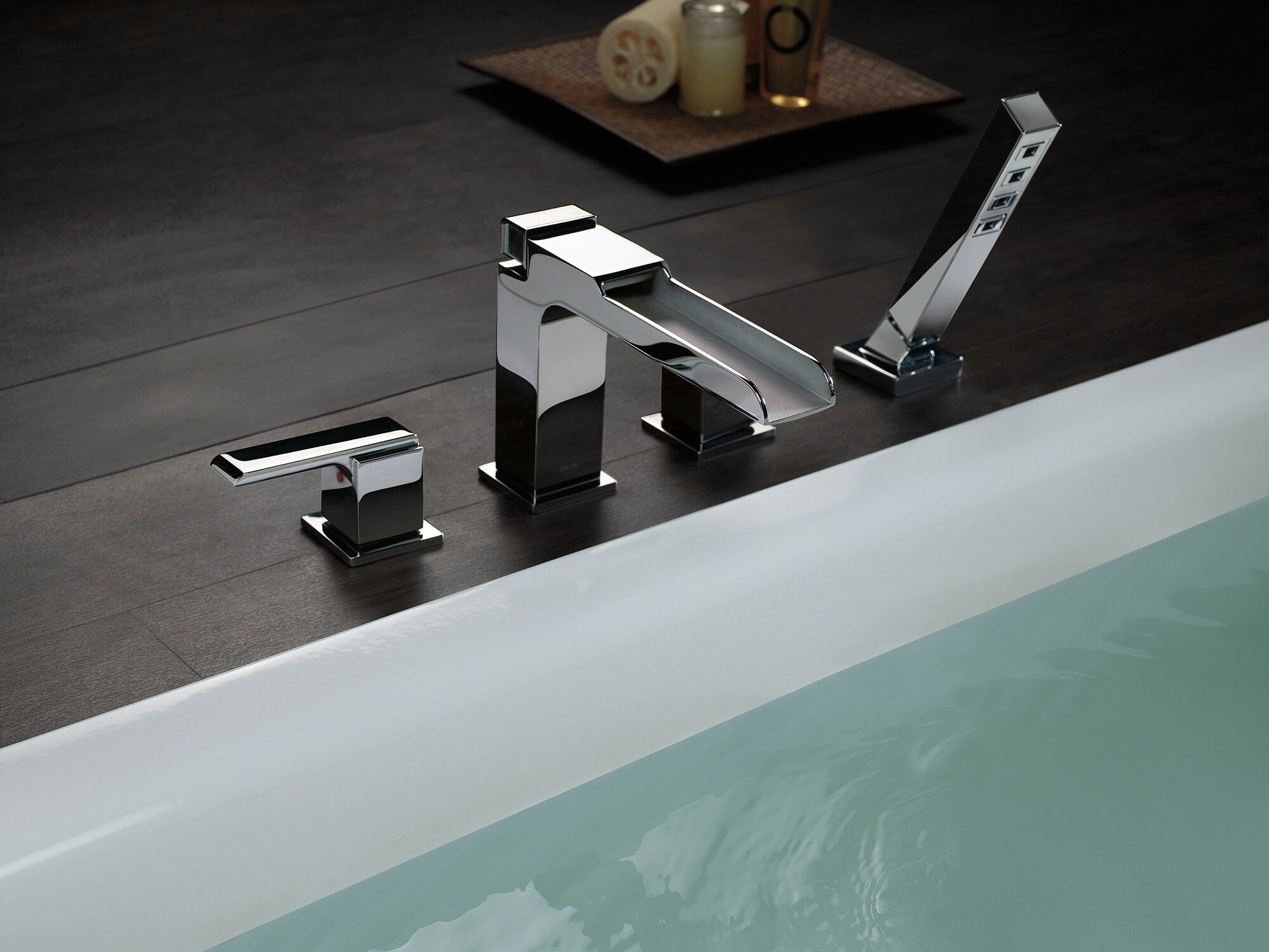 Delta T4768 Roman-Tub-Faucets - View #6