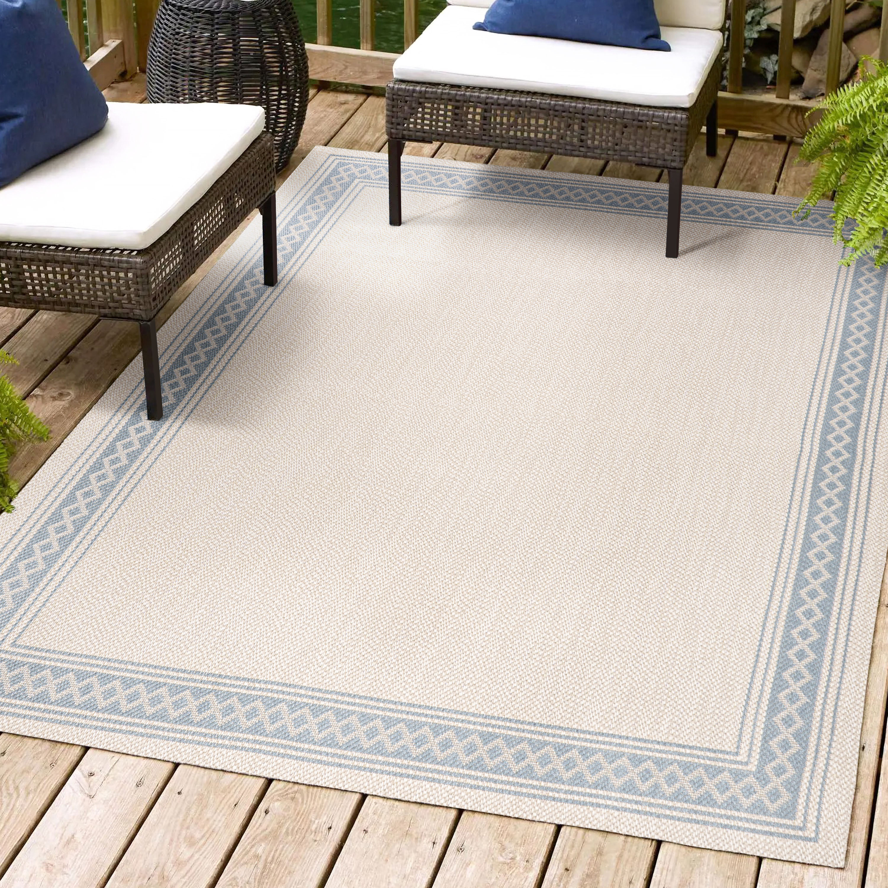 JONATHAN  Y SMB207A-4 Santa Monica Lucia Diamond 4 x 6 (ft) Loomed Polypropylene Cream/Blue Rectangular Indoor/Outdoor Border Farmhouse/Cottage Area rug