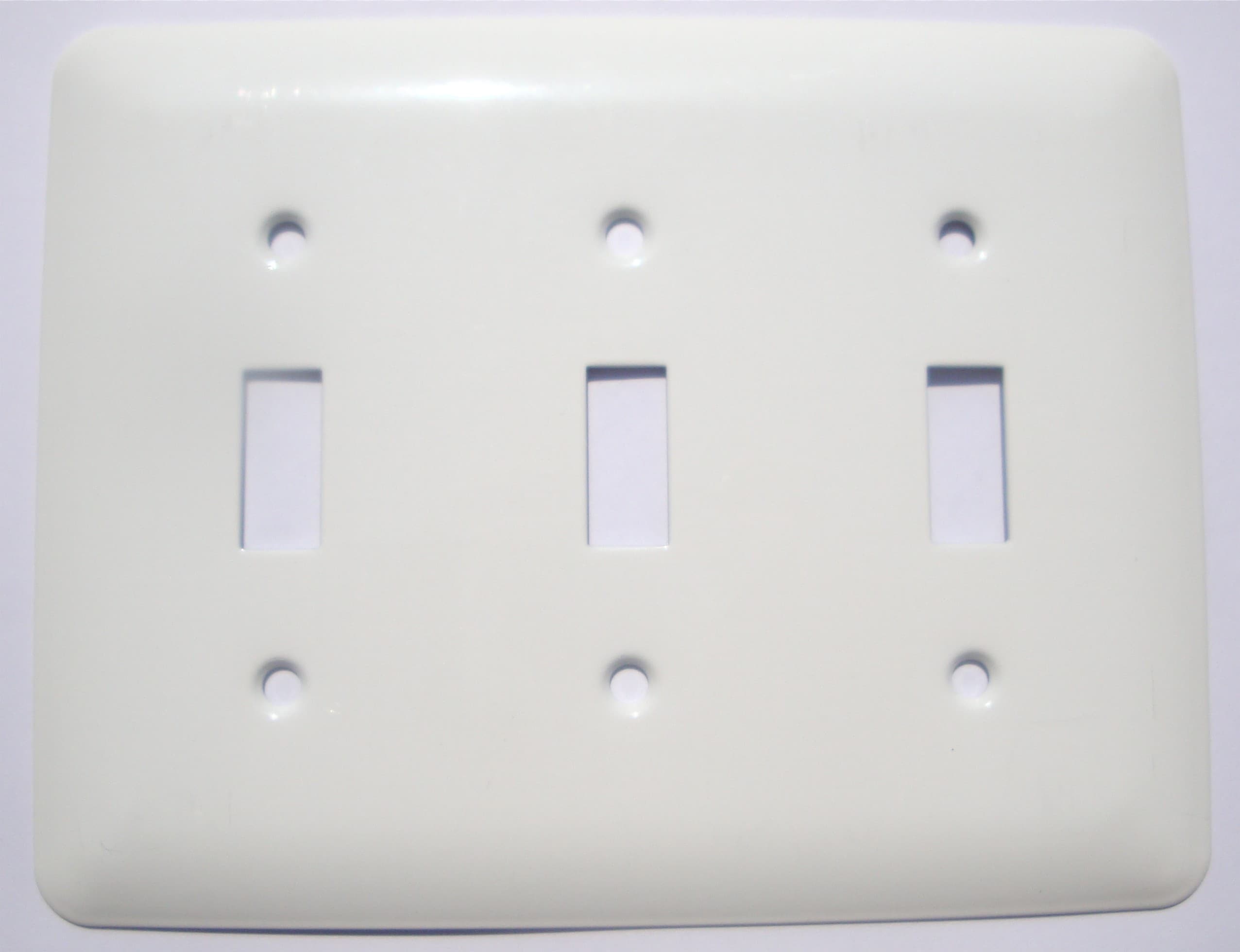 Mulberry 76073 3 -Gang Midsize Size White Metal Indoor Toggle Wall Plate