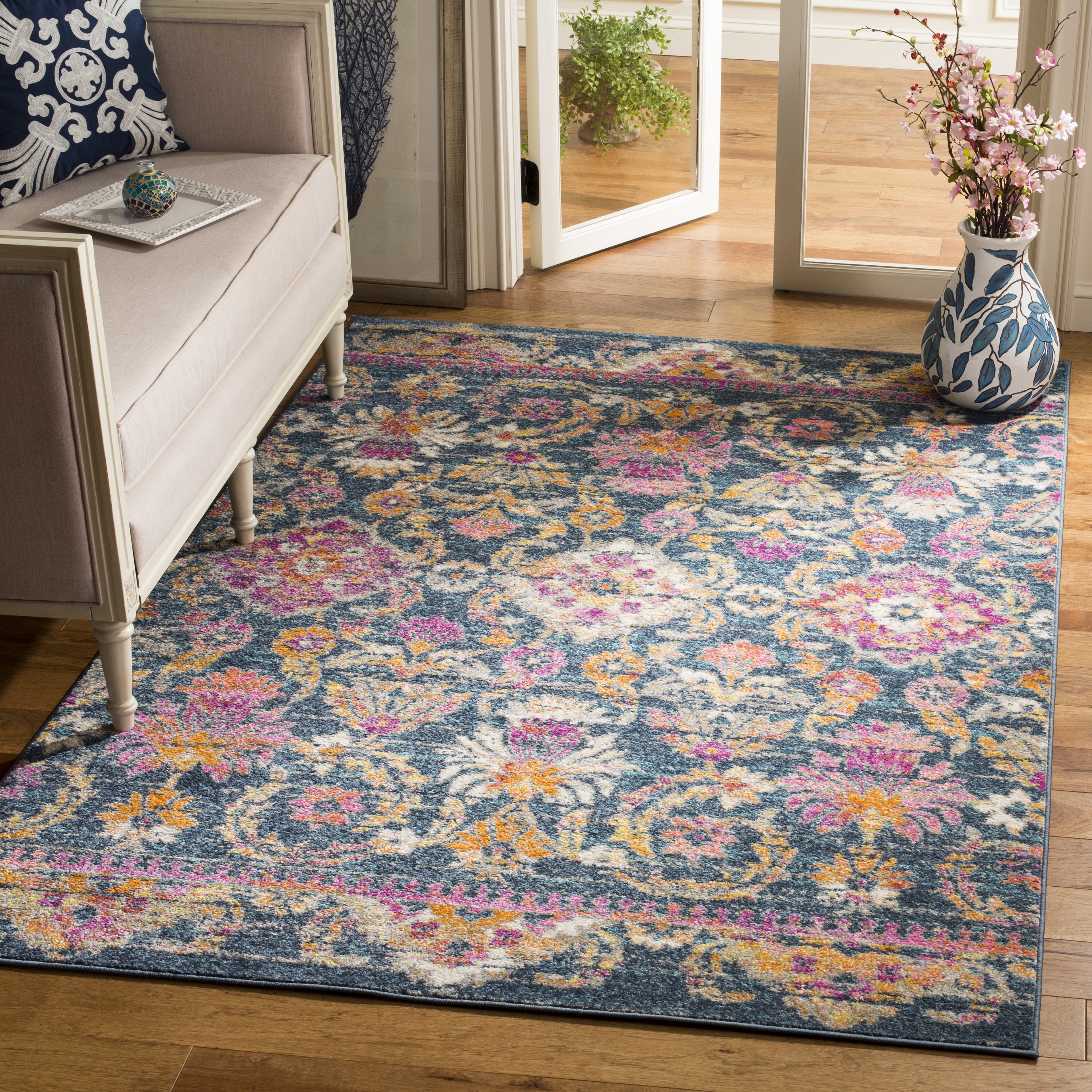 Safavieh MAD130C-4 Madison Leduc 4 x 6 (ft) Loomed Polypropylene Blue/Fuchsia Rectangular Indoor Distressed/Overdyed Bohemian/Eclectic Area rug