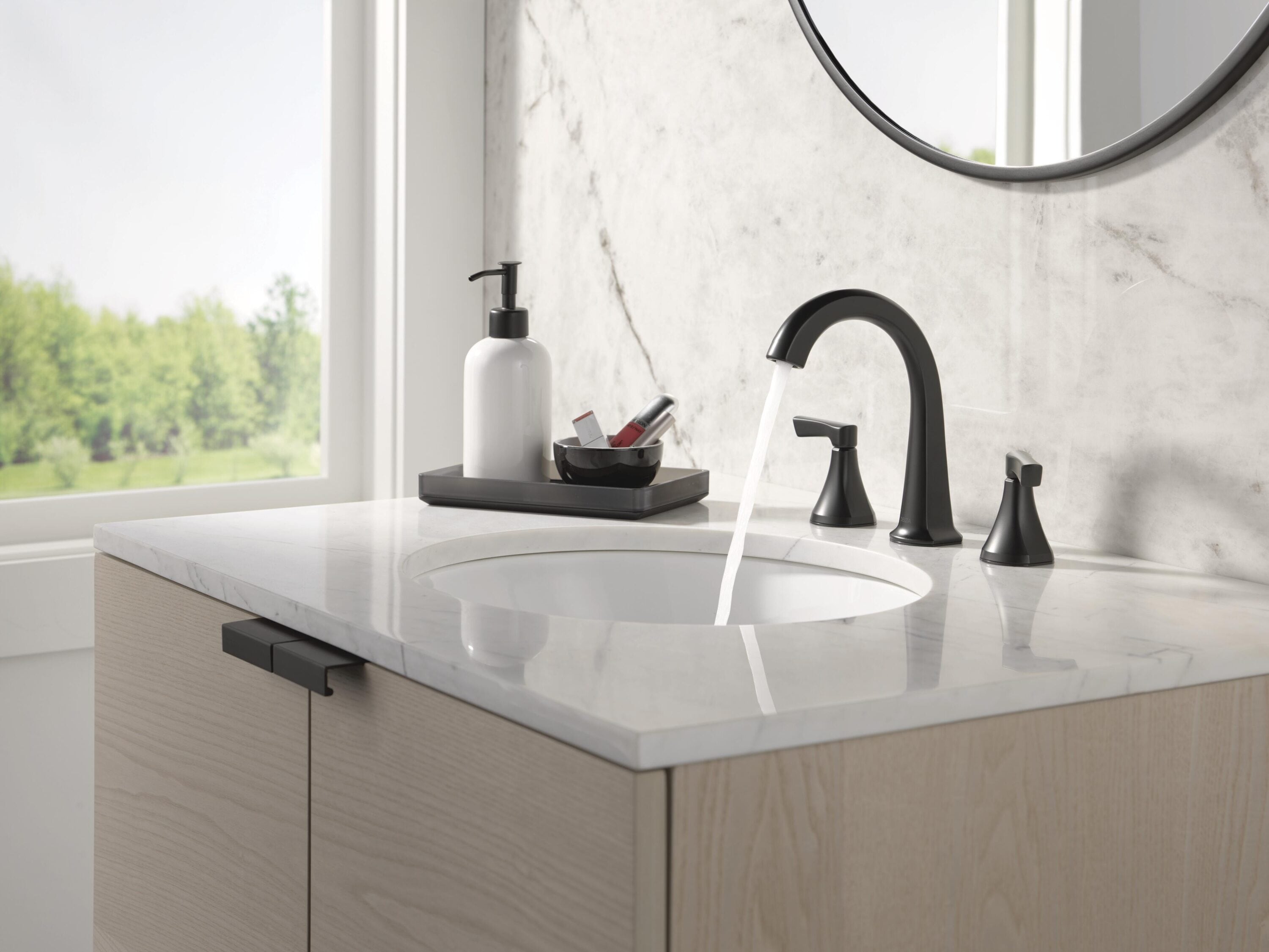 Delta 35892LF-BL Lavatory-Faucets - View #8