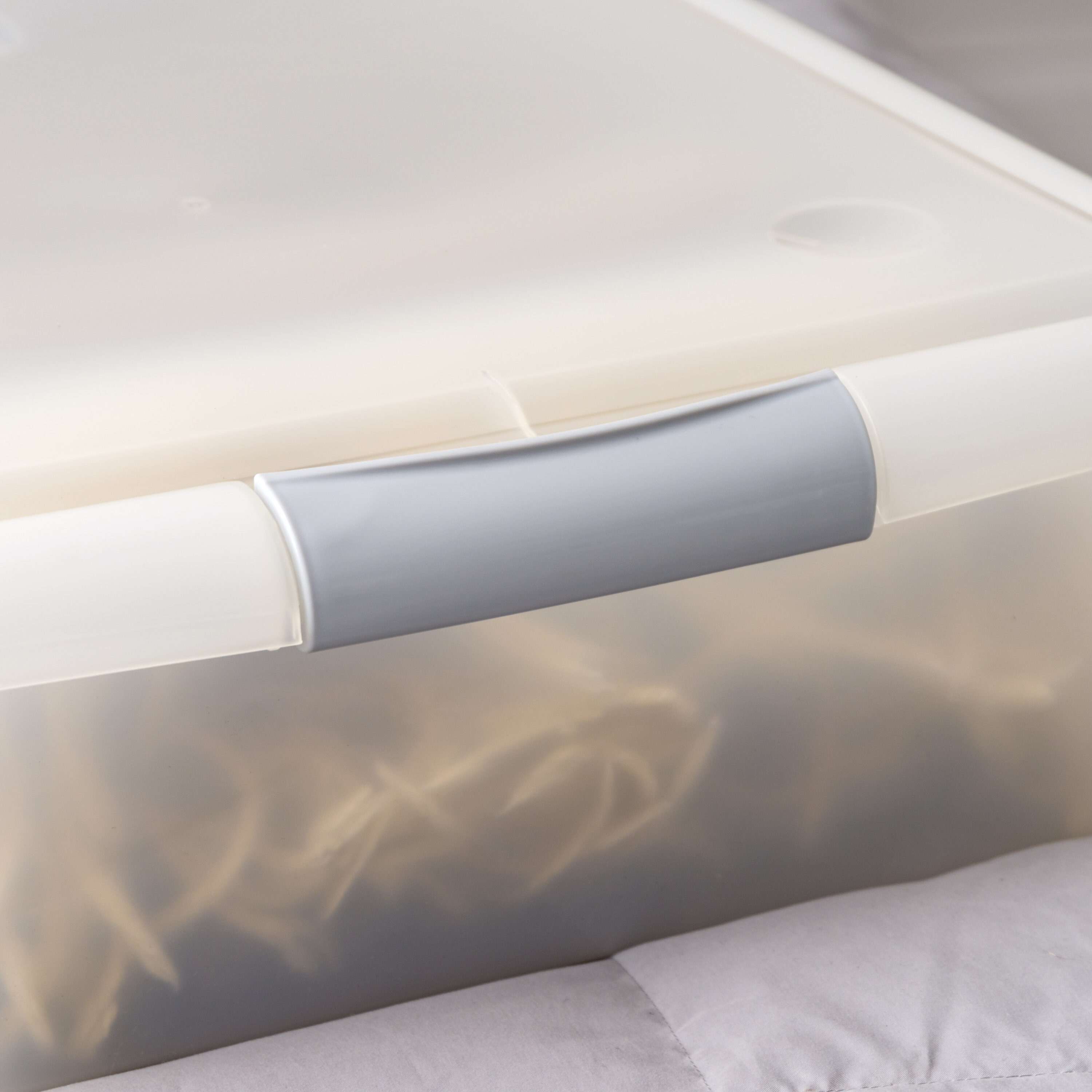 Clear 40qt Stackable Plastic Underbed Storage Box with Lid