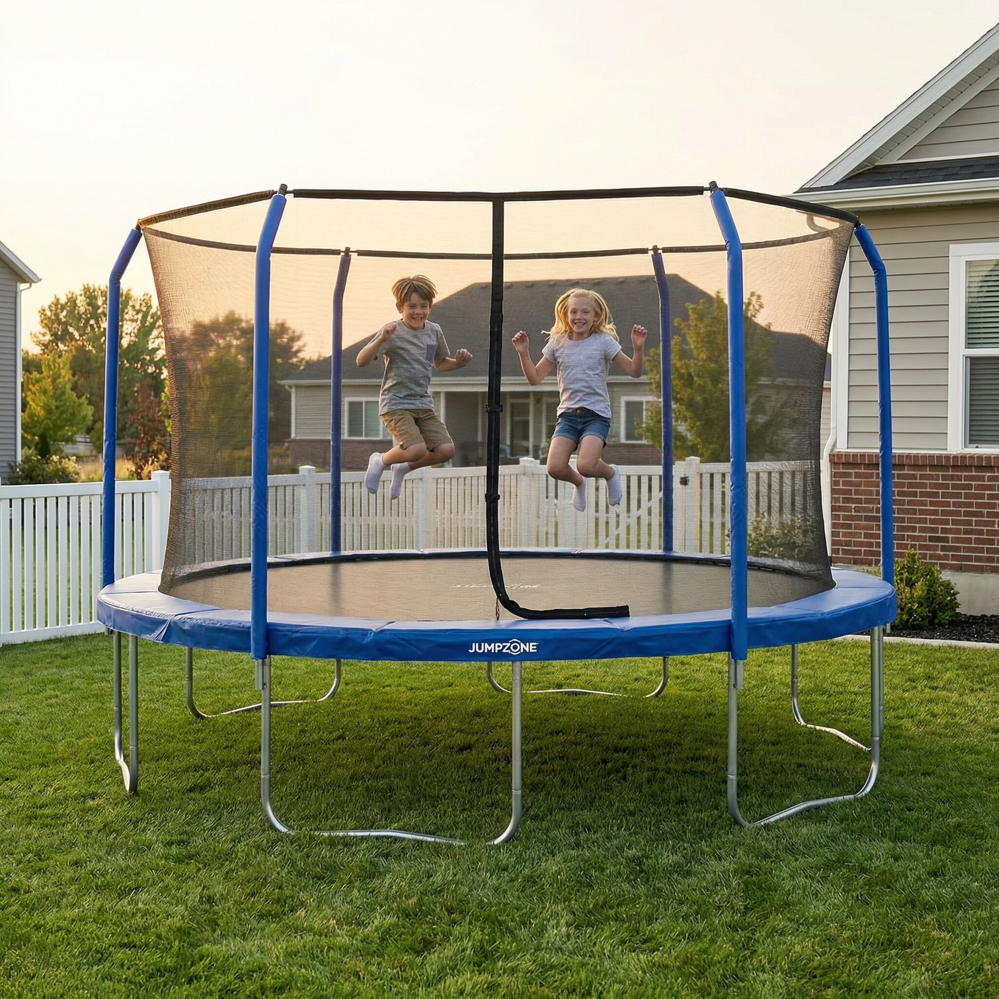 Damerin TRAA17 trampolines - View #2