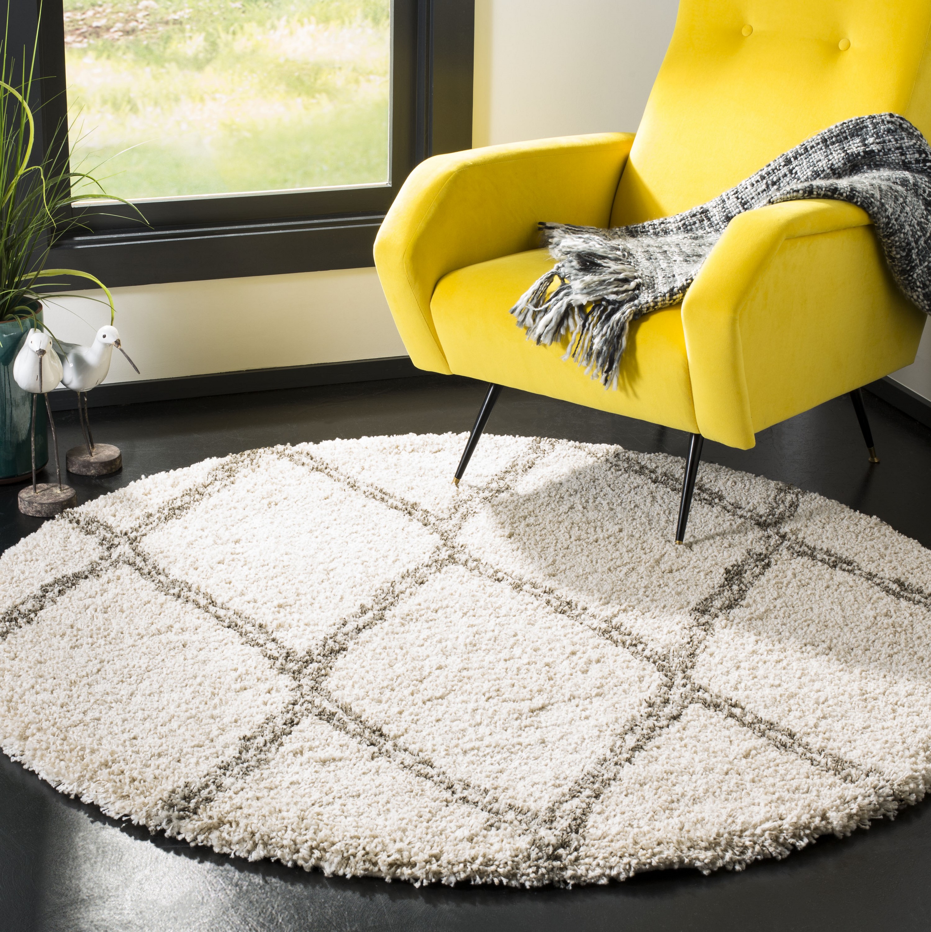 Safavieh SGH329A-5R Hudson Madison Shag 5 x 5 (ft) Loomed Polypropylene Ivory/Gray Round Indoor Trellis Area rug