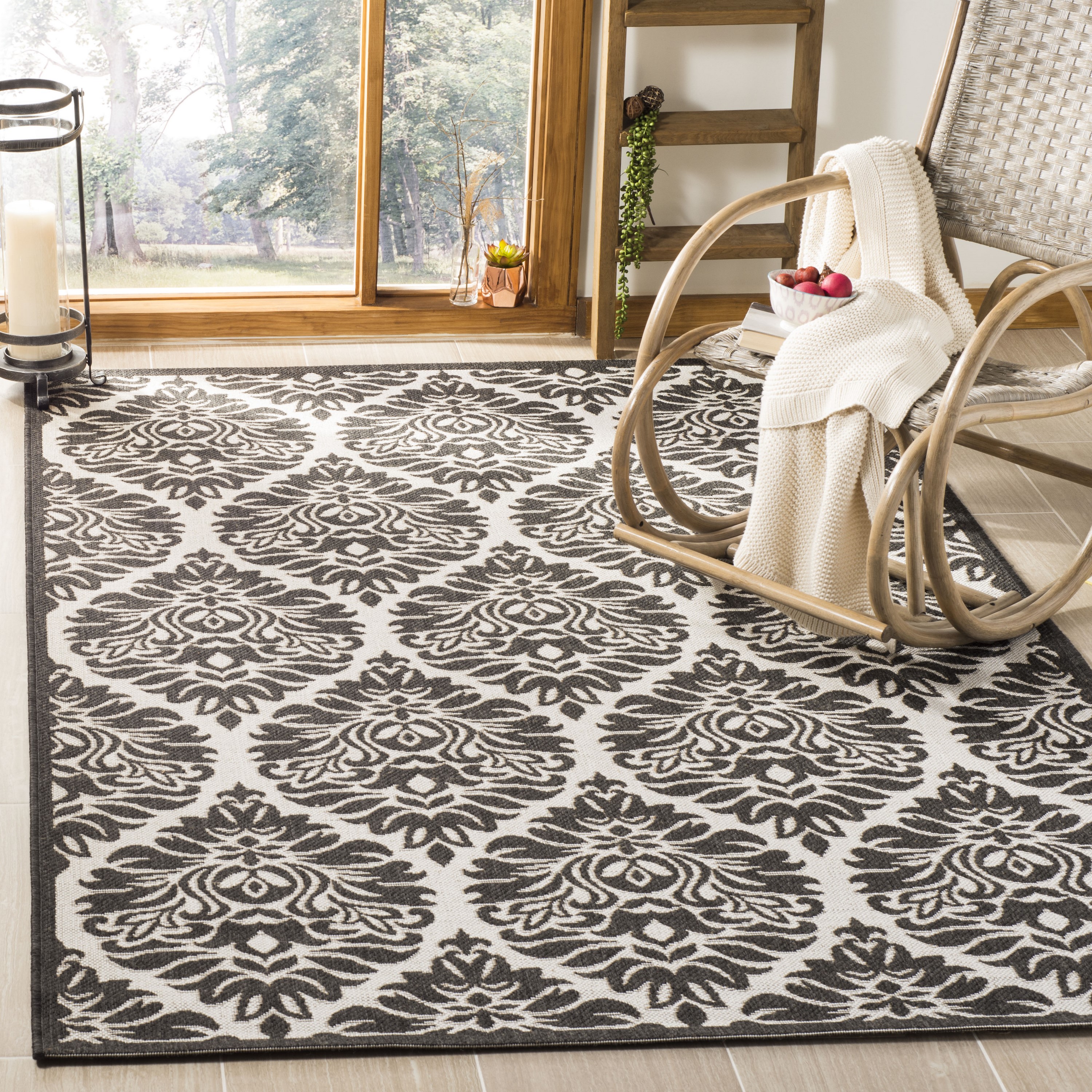 Safavieh LND135A-6SQ Linden Orleans 7 x 7 (ft) Loomed Polypropylene Light Gray/Charcoal Square Indoor Damask Coastal Area rug