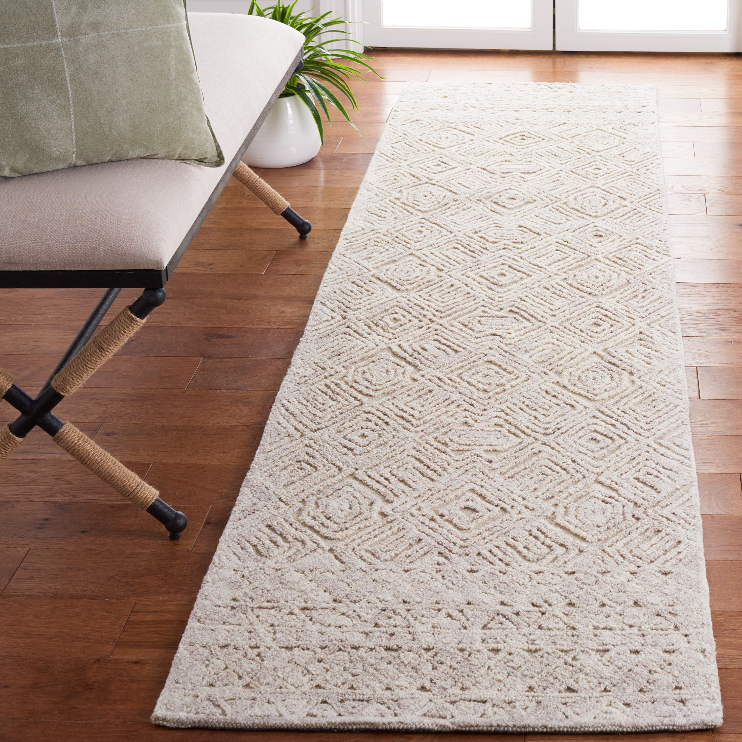  Textural 201 Beige Bohemian 2ft-3in x 9ft Runner Rug