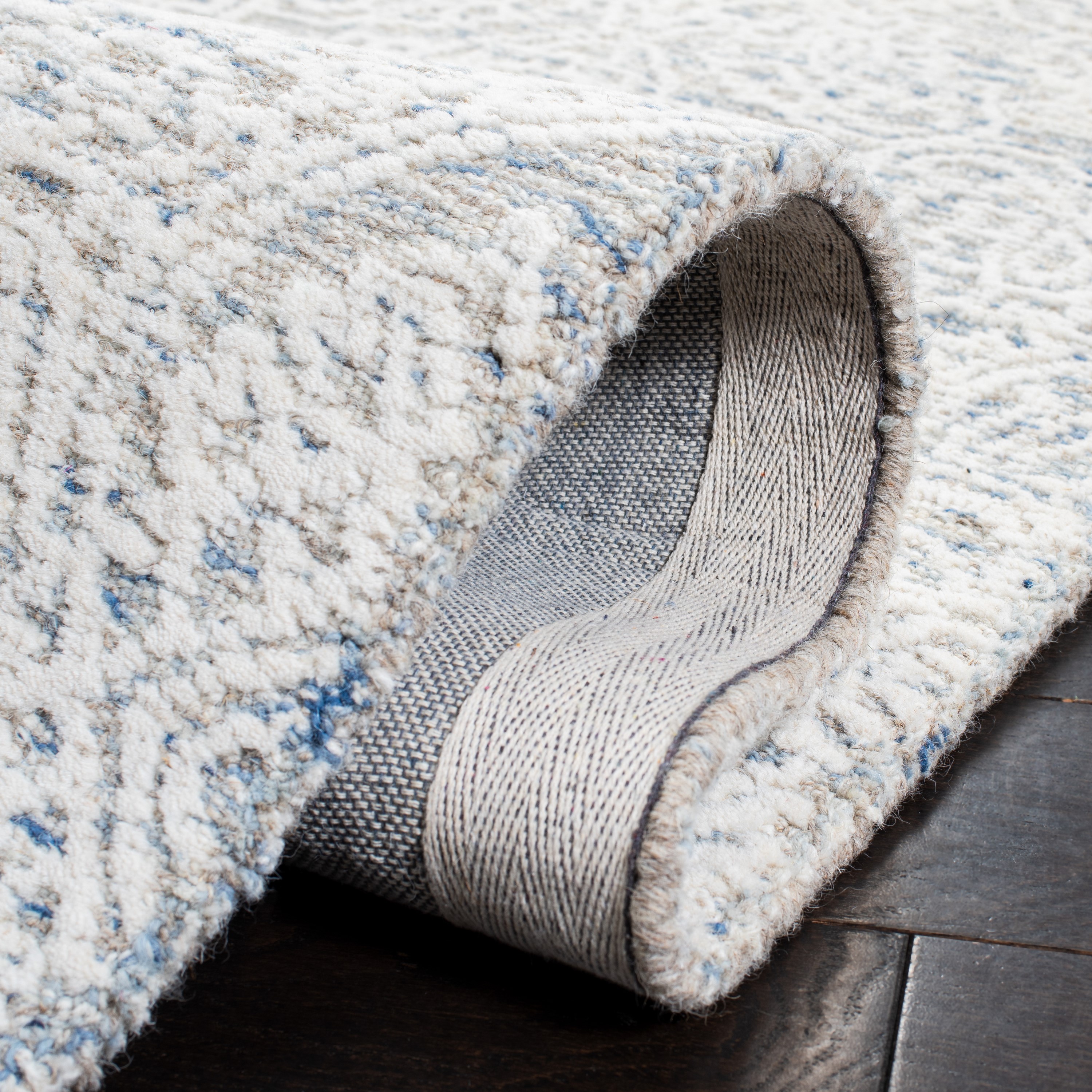 Safavieh MET998L-3 rugs - View #5