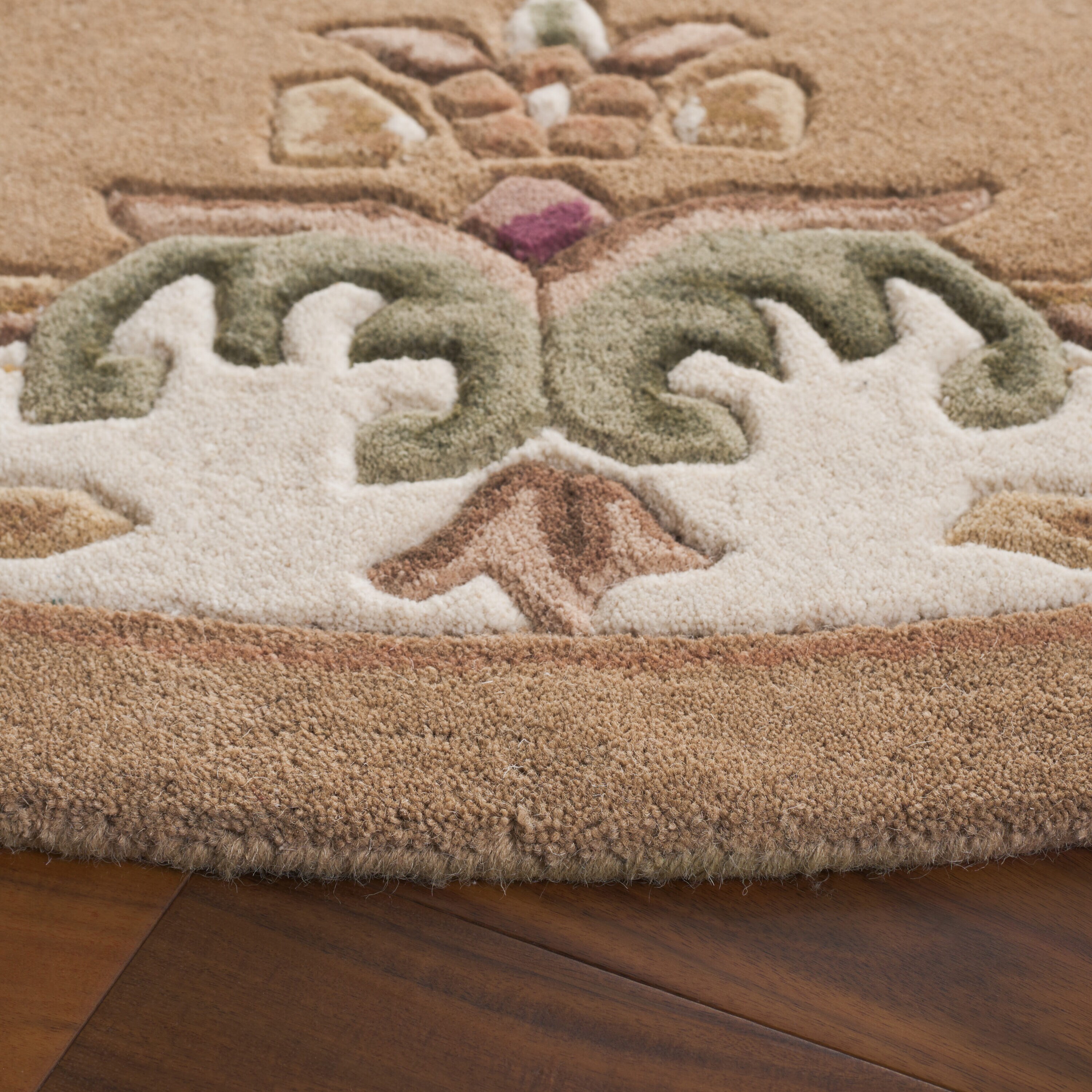 Safavieh AUB301B-6R rugs - View #3