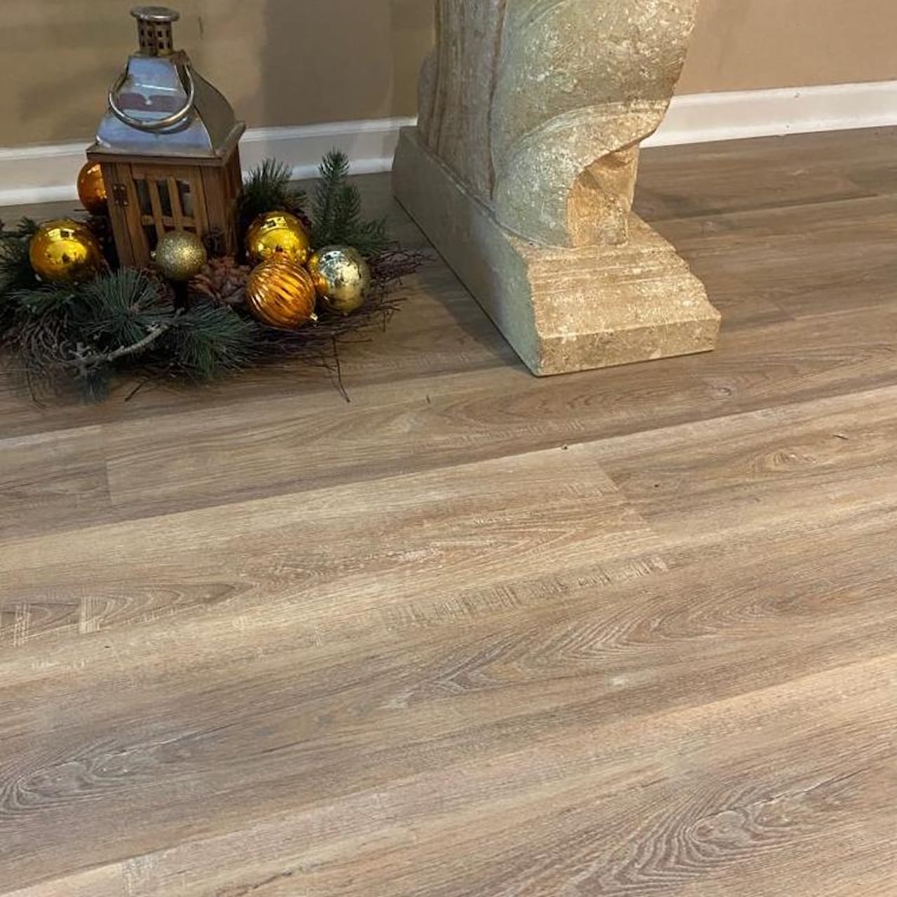 Deco Products SRCV1 Luxury-Vinyl-Plank-Samples - View #4