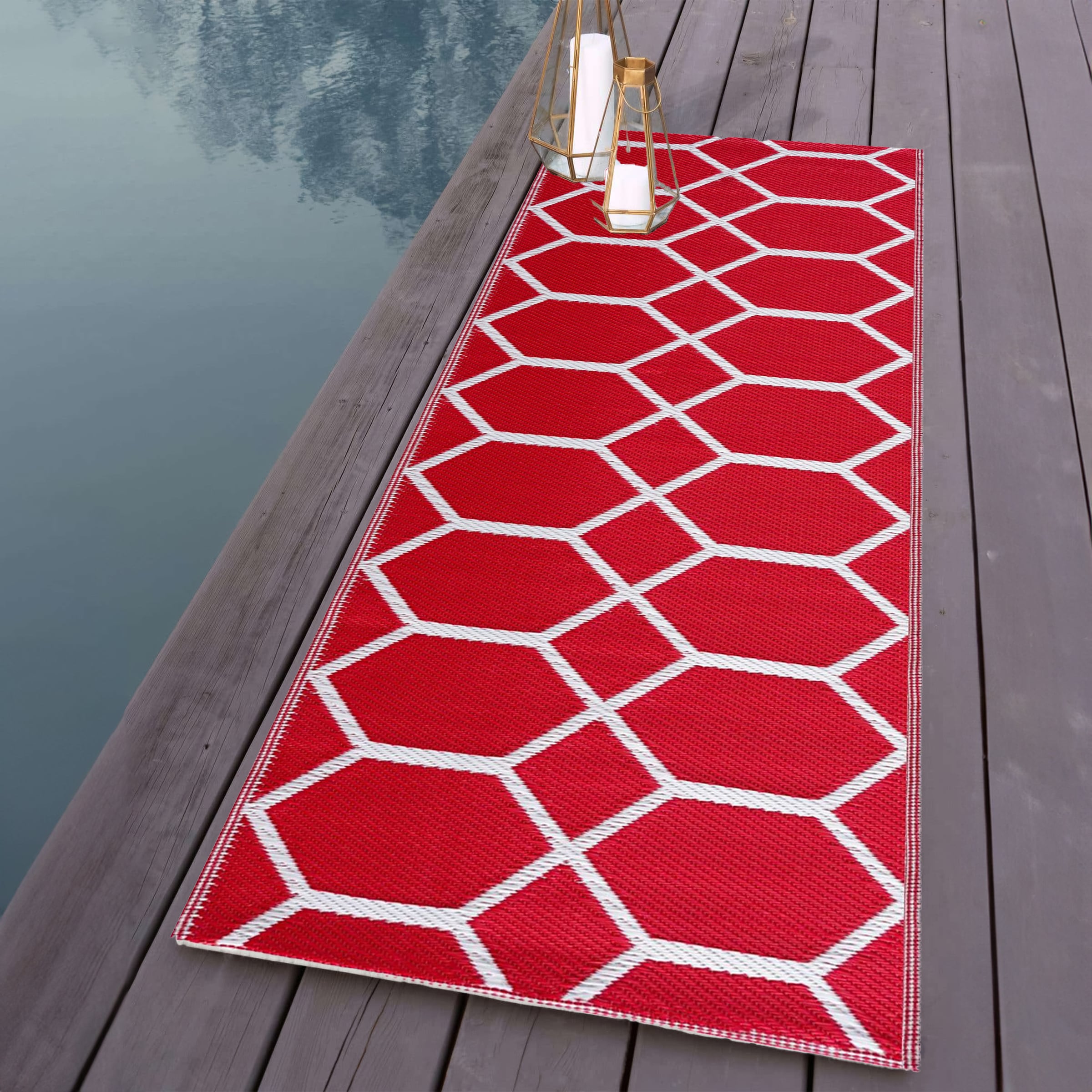 Playa Rug PLY-R-MIA-RW-2X6 2 x 6 (ft) Knotted Polypropylene Miami-RedWhite Rectangular Indoor/Outdoor Geometric Area rug