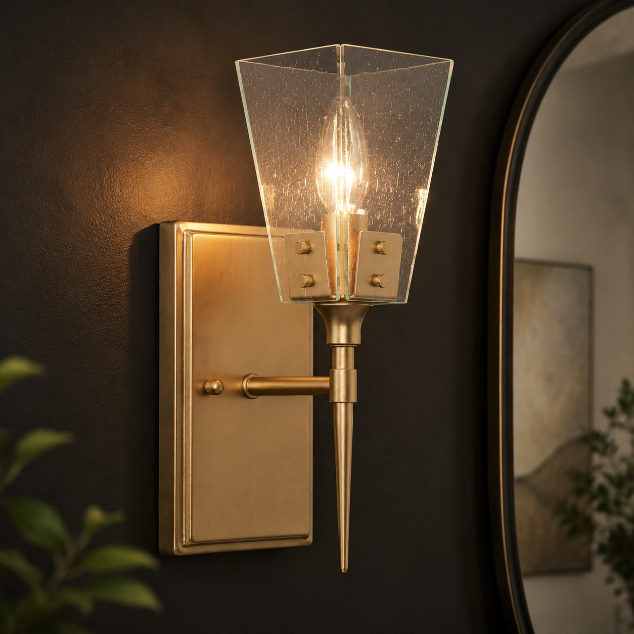 Uolfin - 4.5-in W 1 -Light Brushed Gold Hardwired Damp rated Wall Sconce