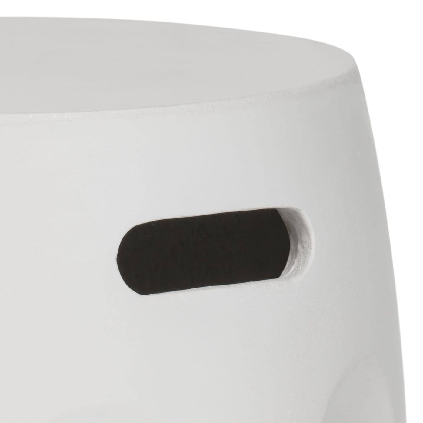 Safavieh VNN1008B Zuri Round Outdoor End 15.7-in W x 15.7-in L