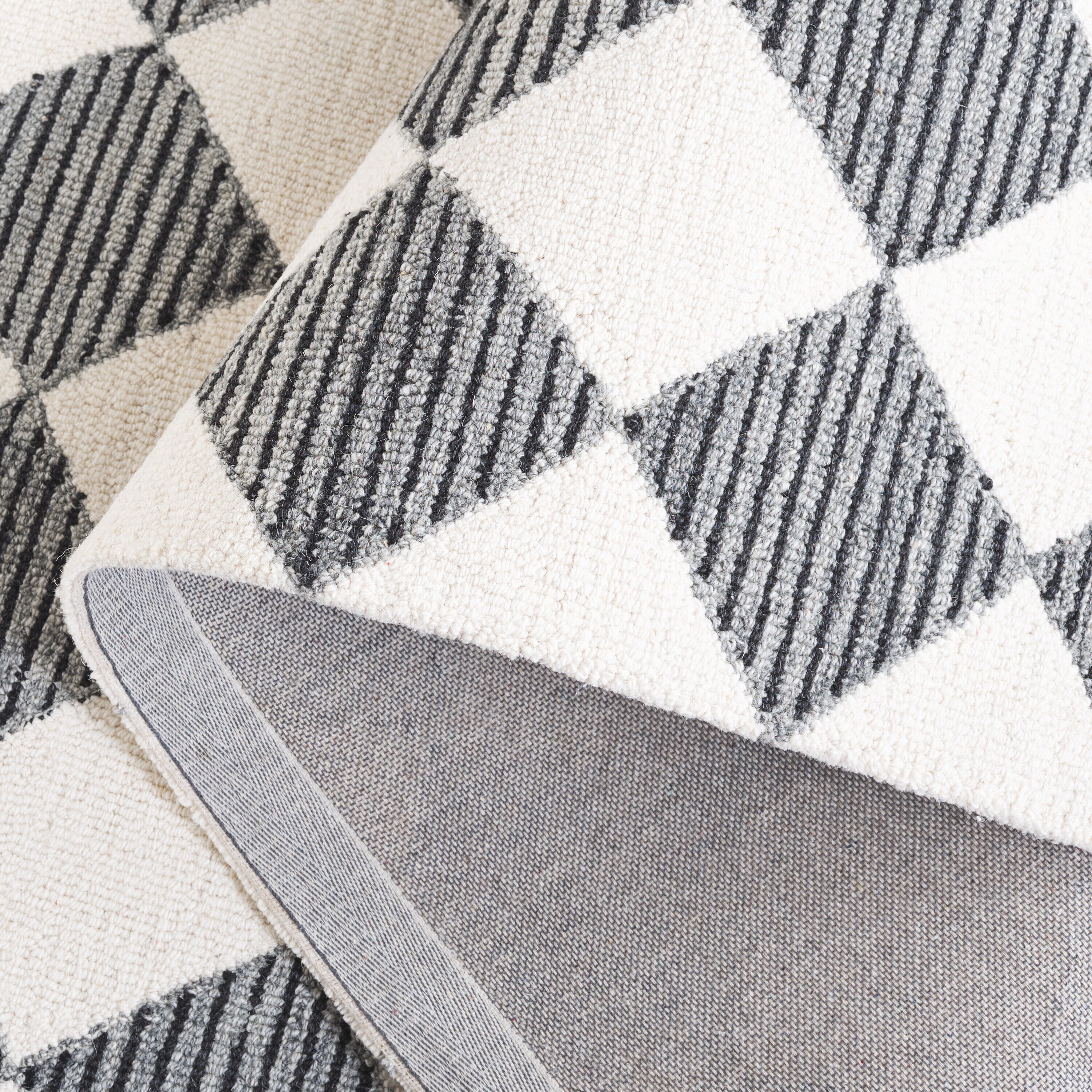 Safavieh EBN120Z-4 rugs - View #6