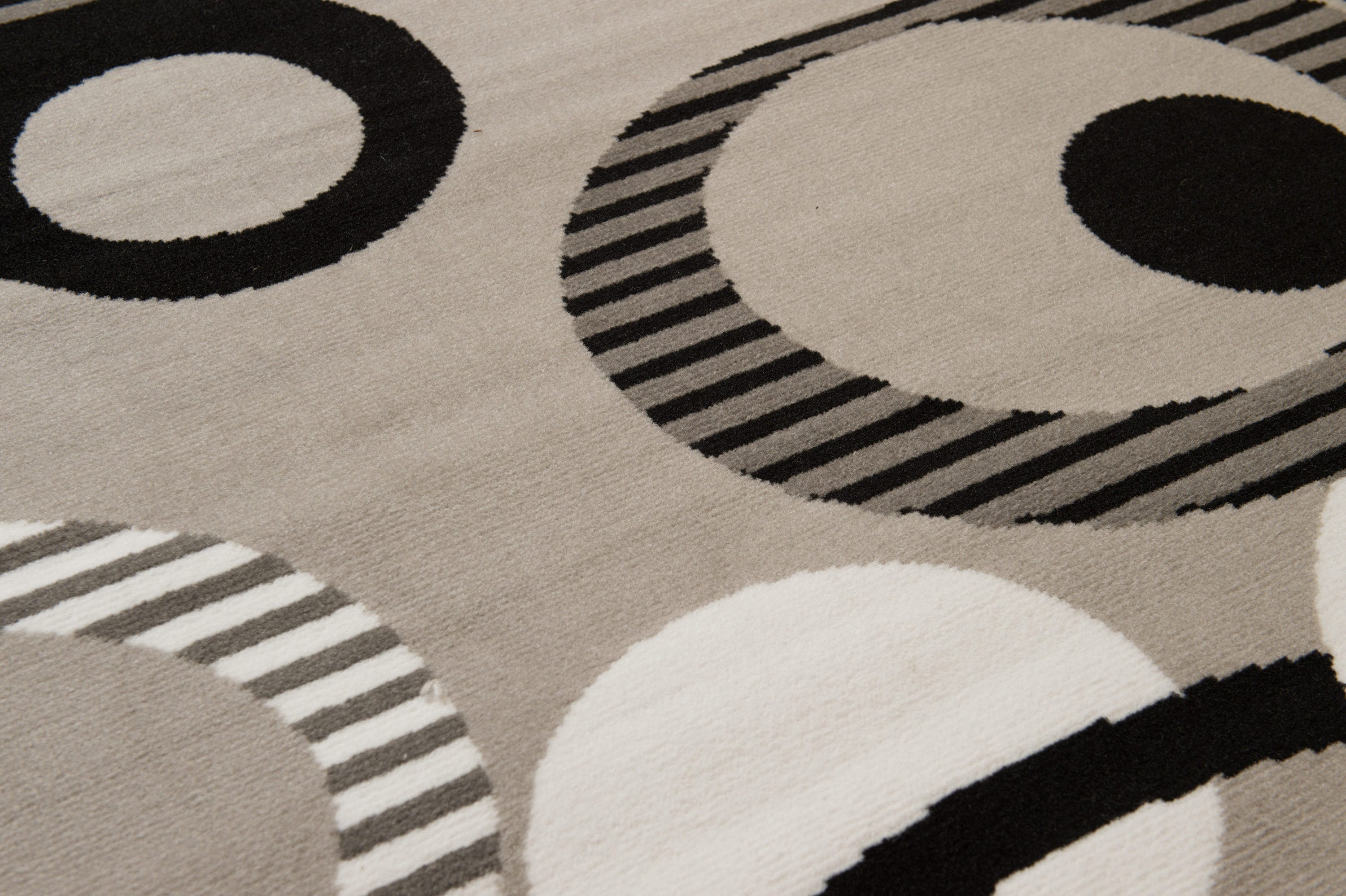 United Weavers Of America 851 10471 912 rugs - View #5
