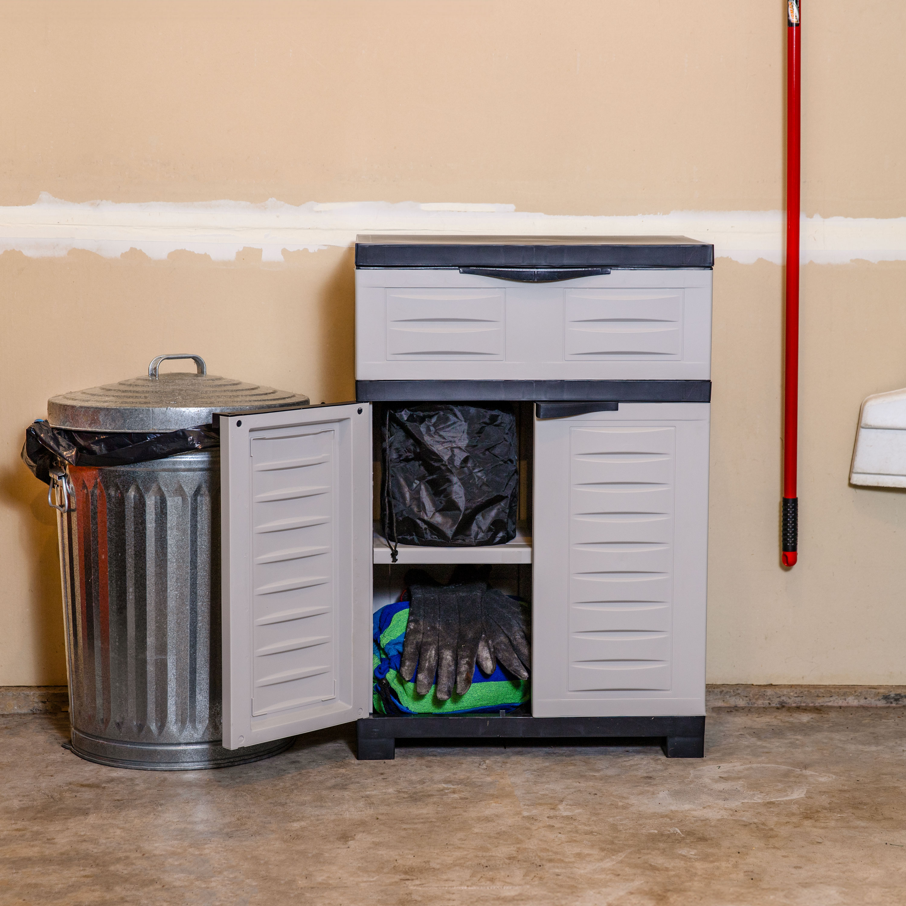 Sunnydaze Decor SUP-318 Utility-Storage-Cabinets - View #10