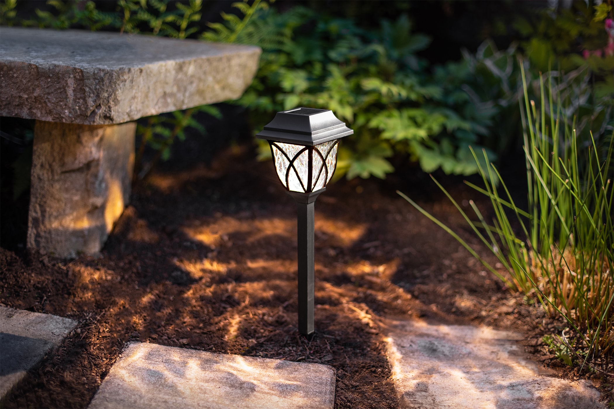 Harbor Breeze 5-Lumen Black Solar LED Outdoor Path Light (3500 K) in the Path  Lights department at