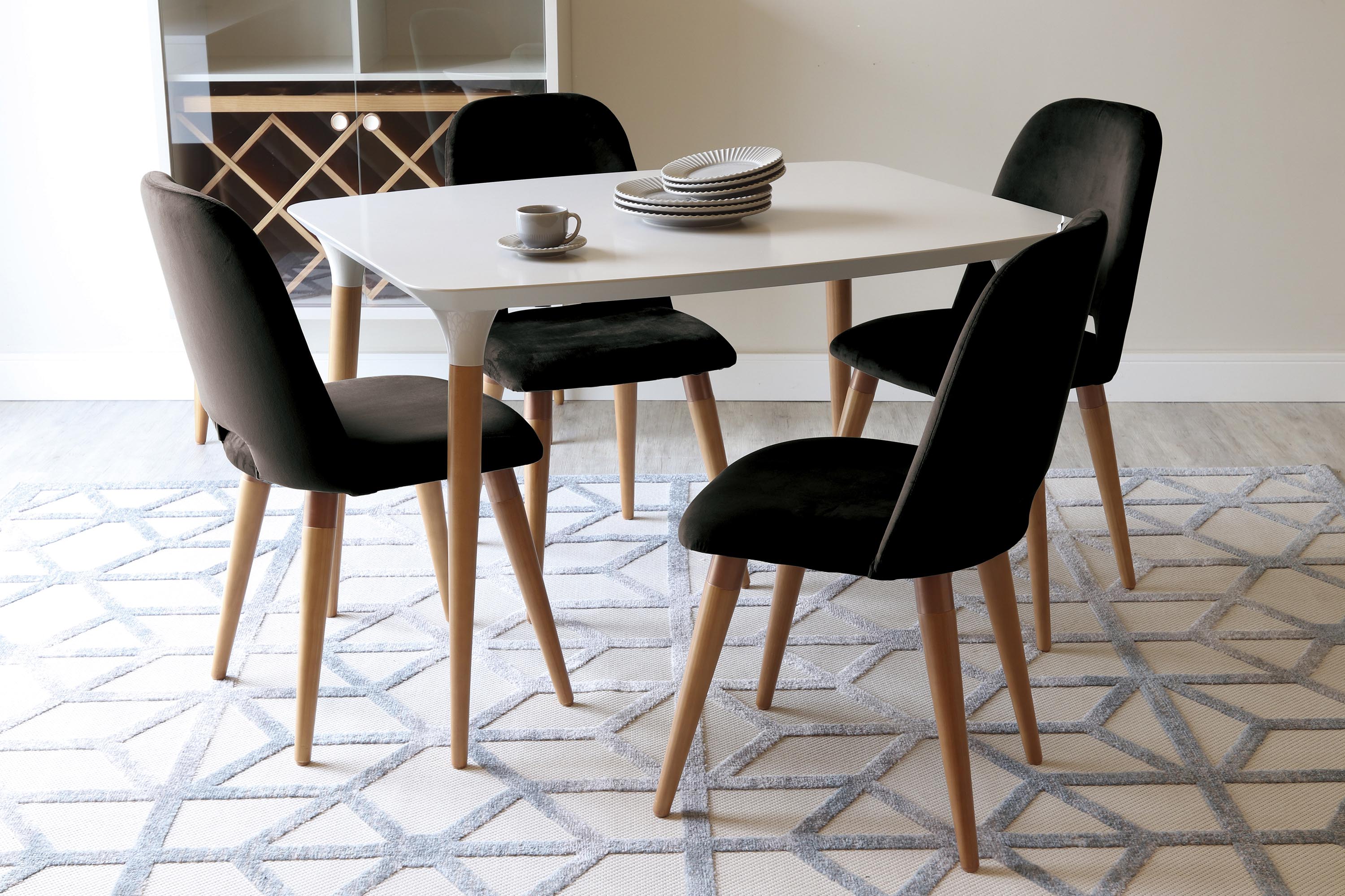 Manhattan Comfort 2-10157511020565 HomeDock and Selina Off White and Black Contemporary/Modern Dining Room Set with Rectangular Table (Seats 4)