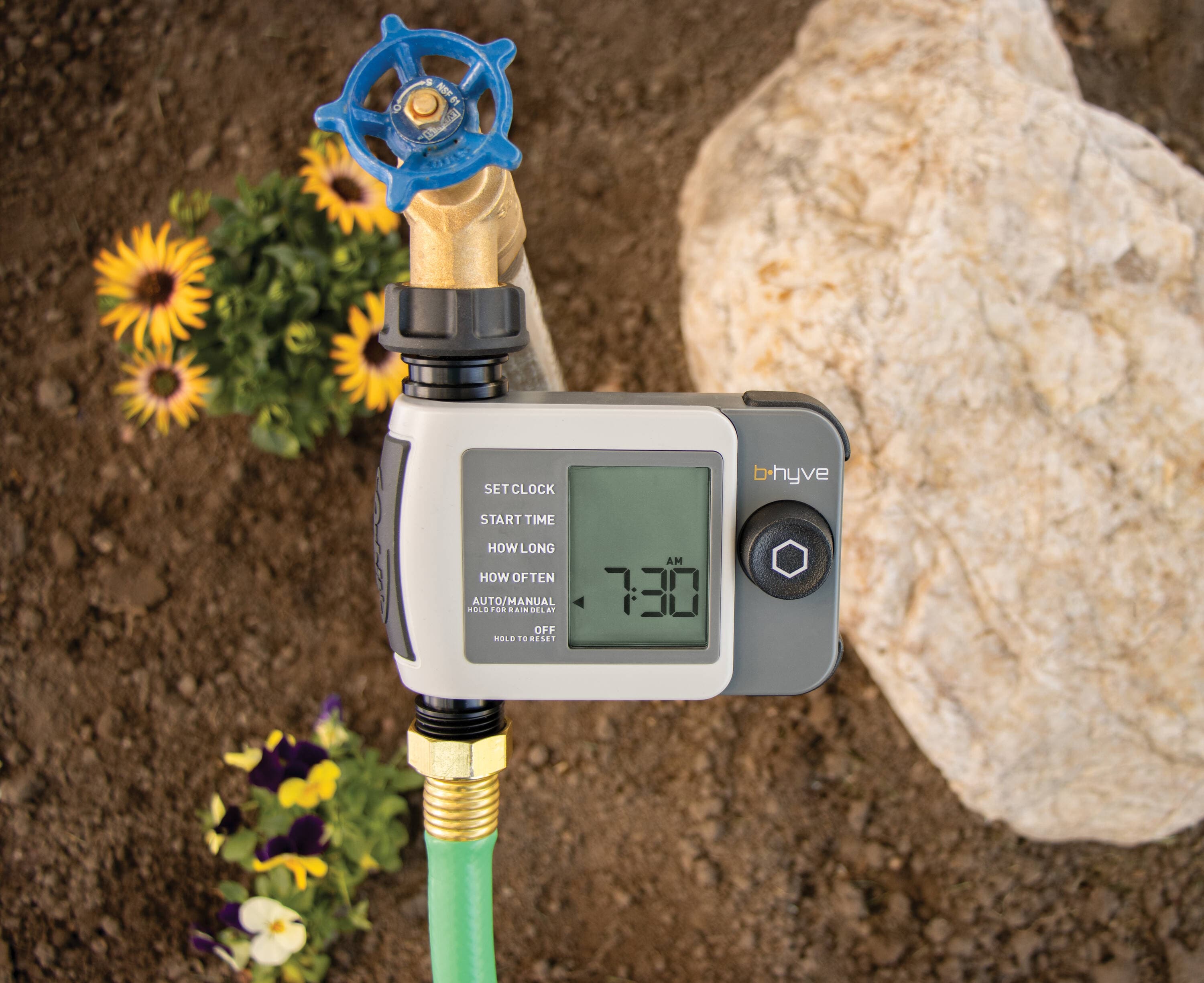 Orbit B-hyve Bluetooth 4-Outlet Hose Faucet Timer Digital Hose End Timer in  the Plant Care department at