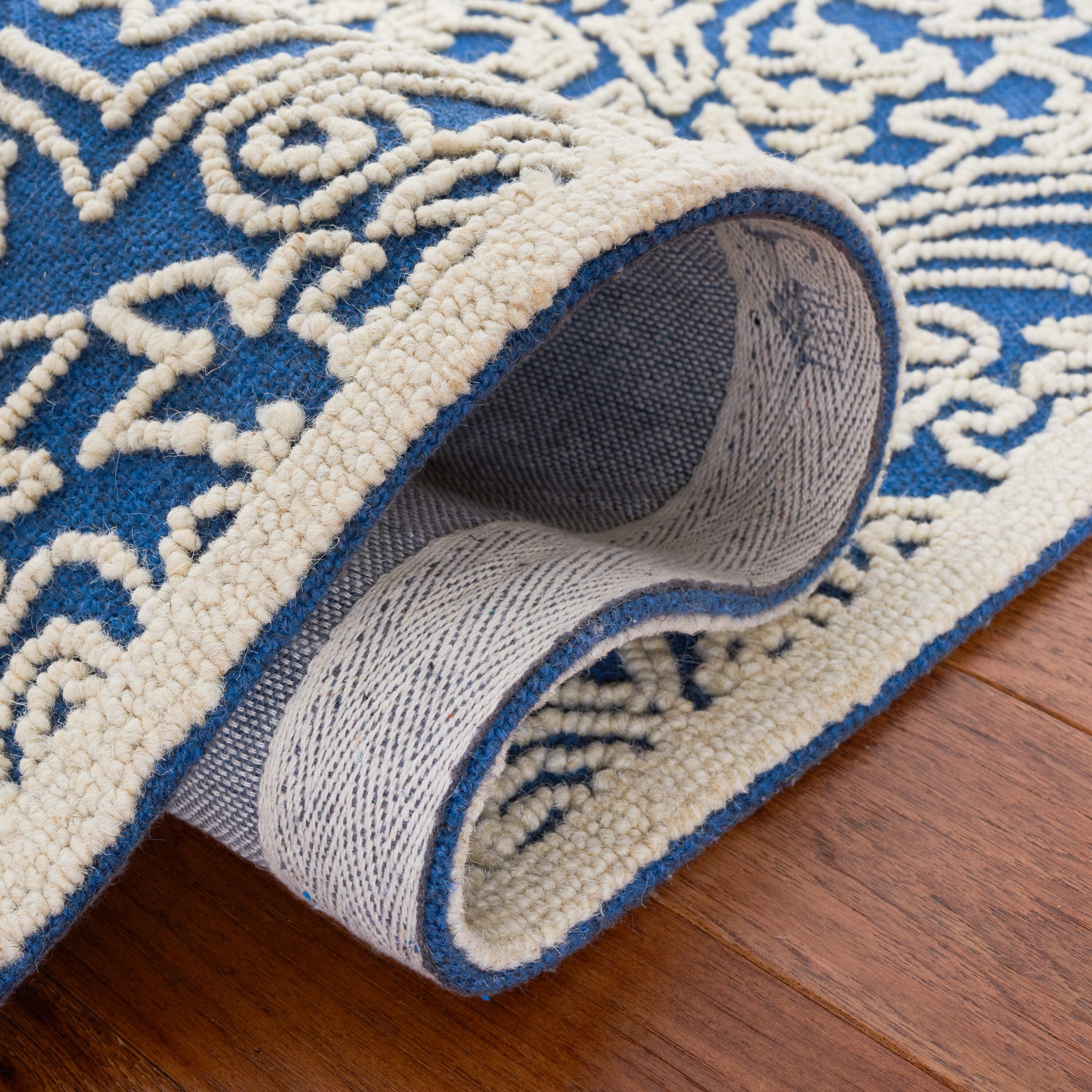 Safavieh TRC101B-24 rugs - View #5
