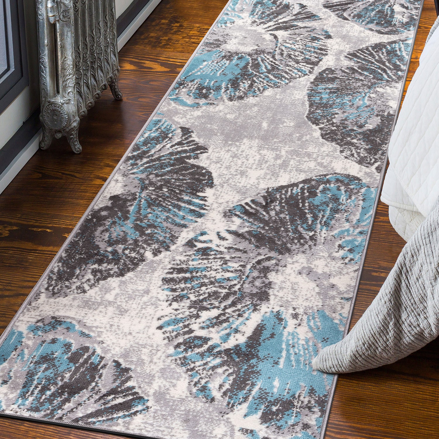 World Rug Gallery 2098BLUE2X7 2 x 7 (ft) Loomed Polypropylene Blue Rectangular Indoor Distressed/Overdyed Runner rug