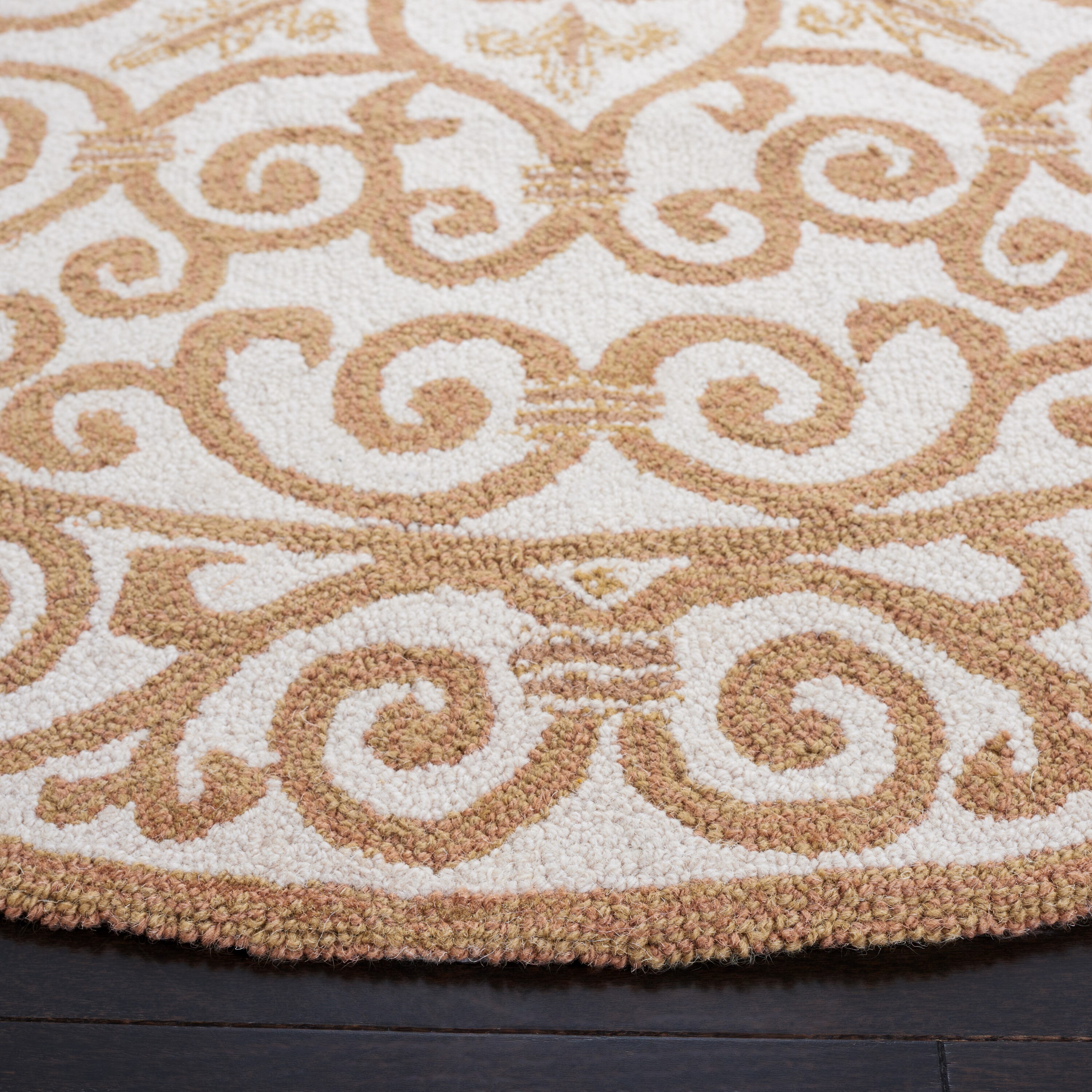 Safavieh HK11P-8OV rugs - View #3