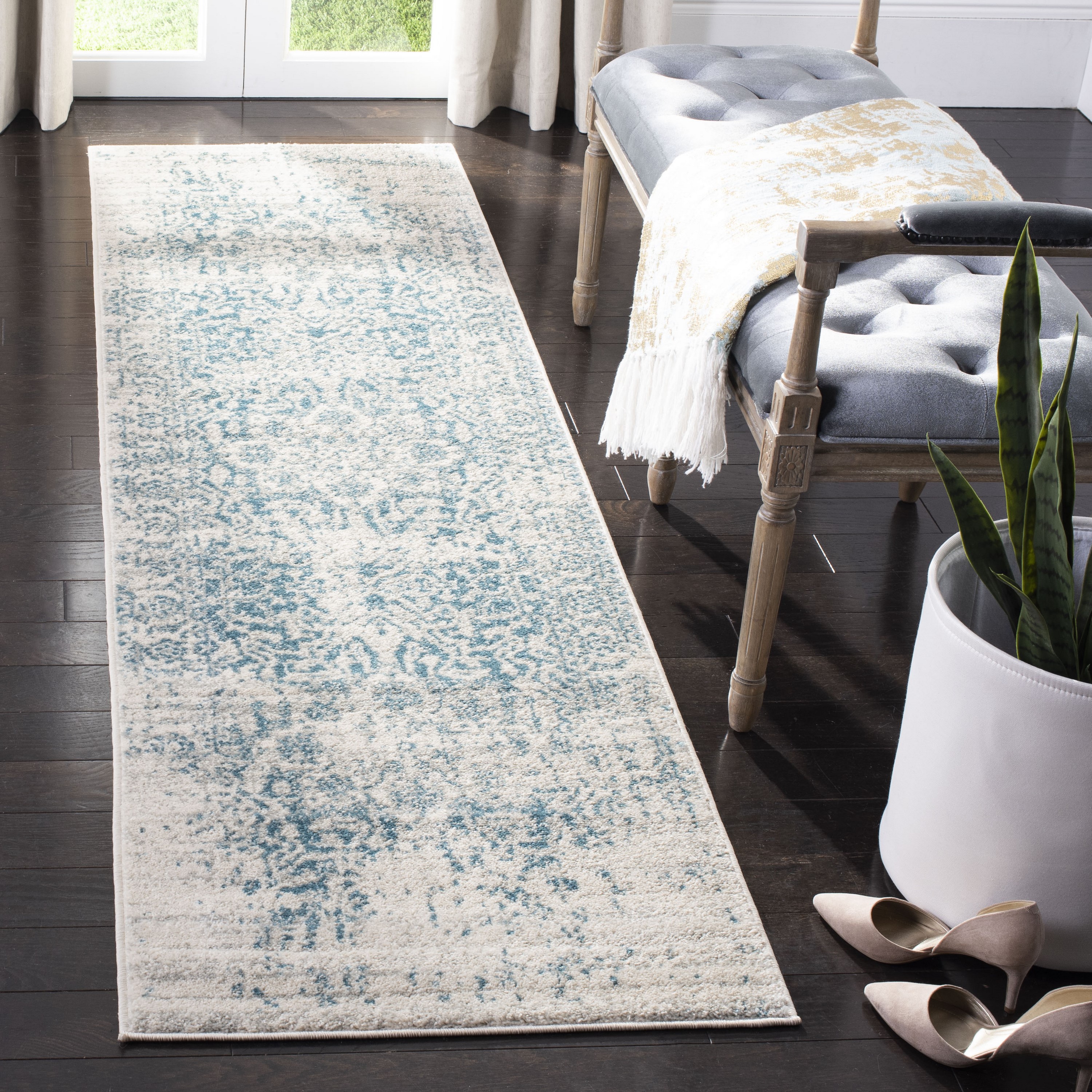 Safavieh MAD603J-218 Madison Nord 2 x 18 (ft) Loomed Synthetic Teal/Ivory Rectangular Indoor Distressed/Overdyed Vintage Runner rug