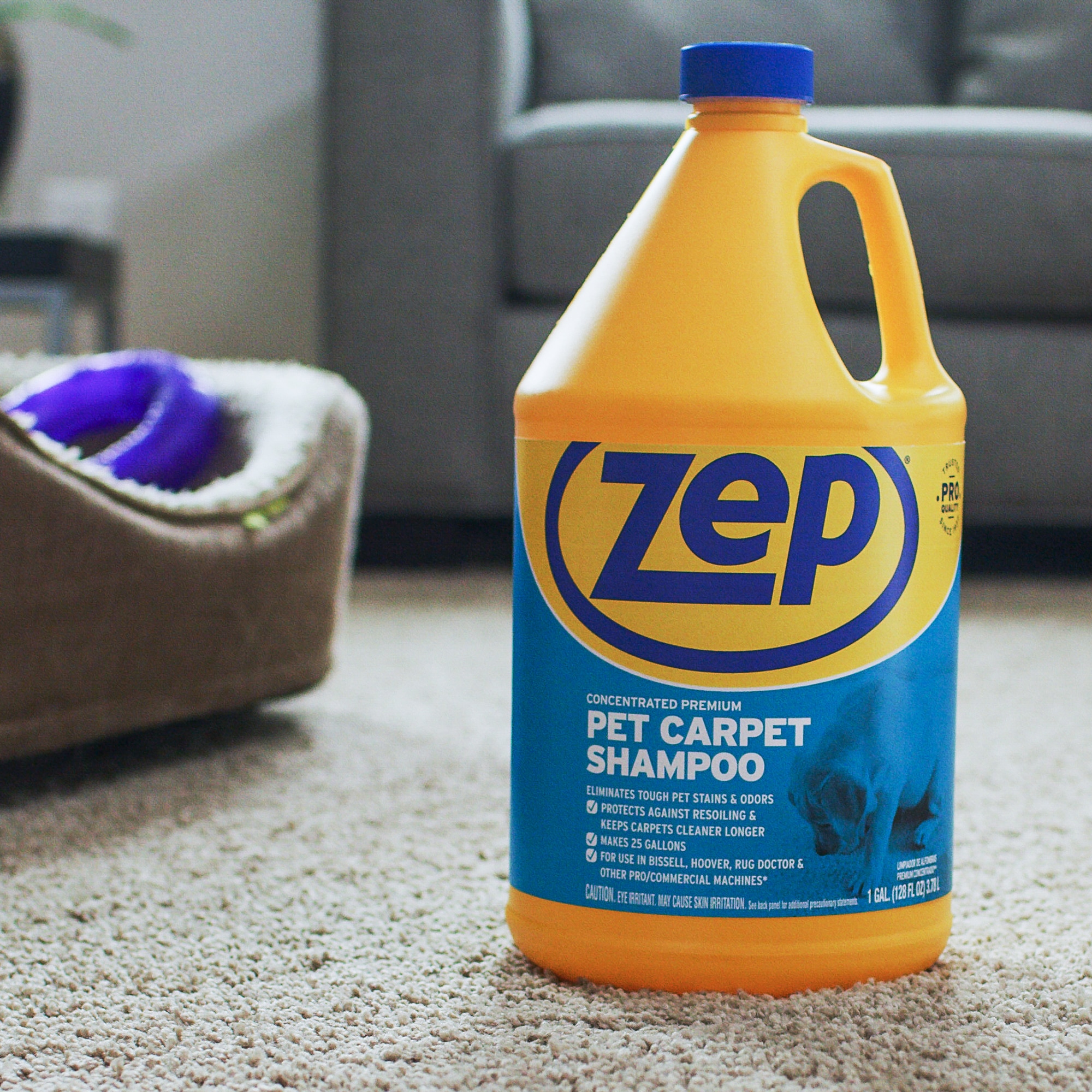 Zep Commercial Concentrated All-Purpose Carpet Shampoo - ZPEZUCEC128EA 