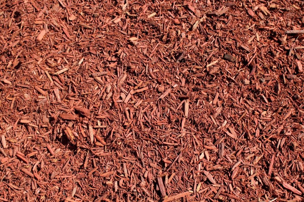 Red Hardwood Bulk Mulch at