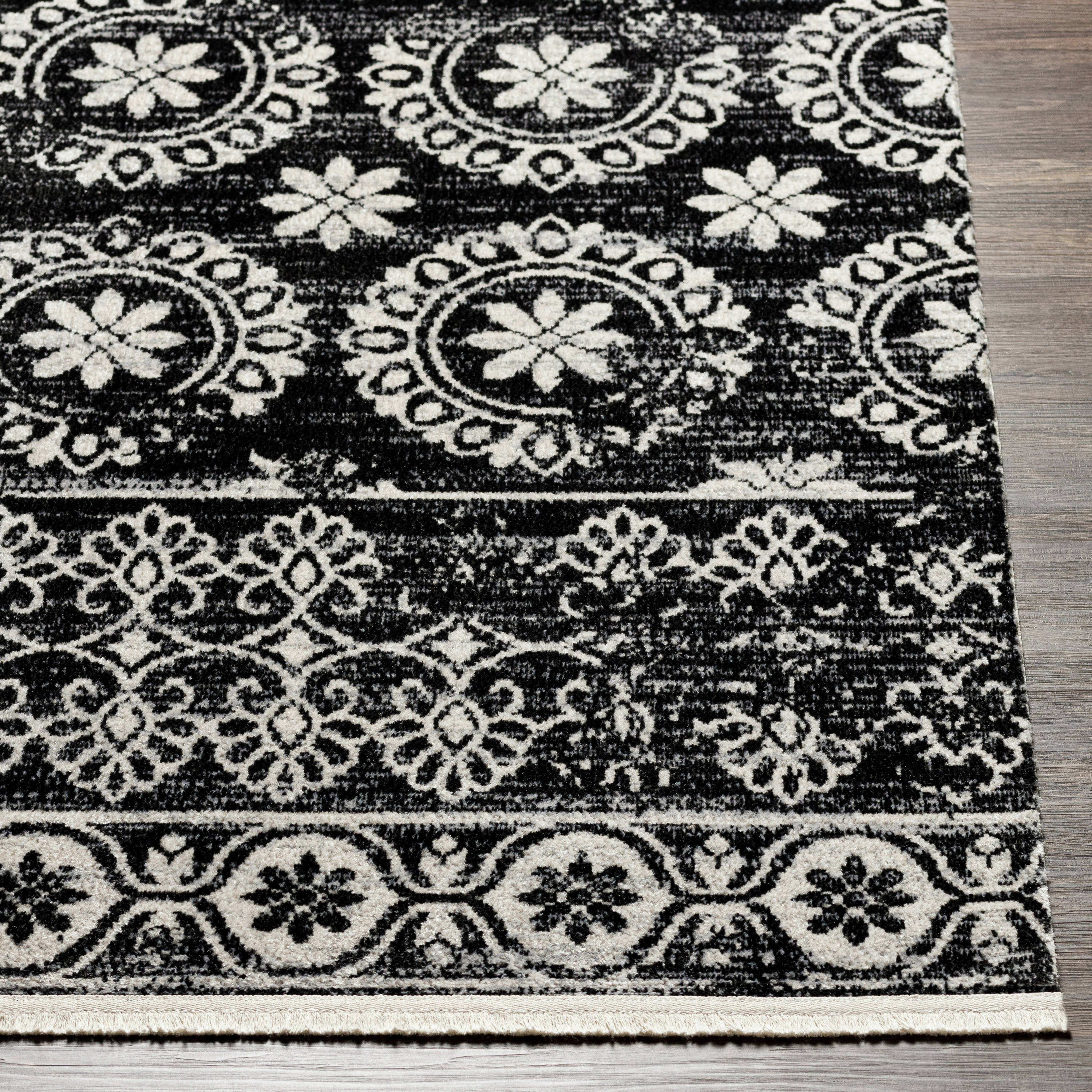 Artistic Weavers Lavadora 7 X 9 Charcoal Grey Indoor Medallion Global  Machine Washable Area Rug in the Rugs department at