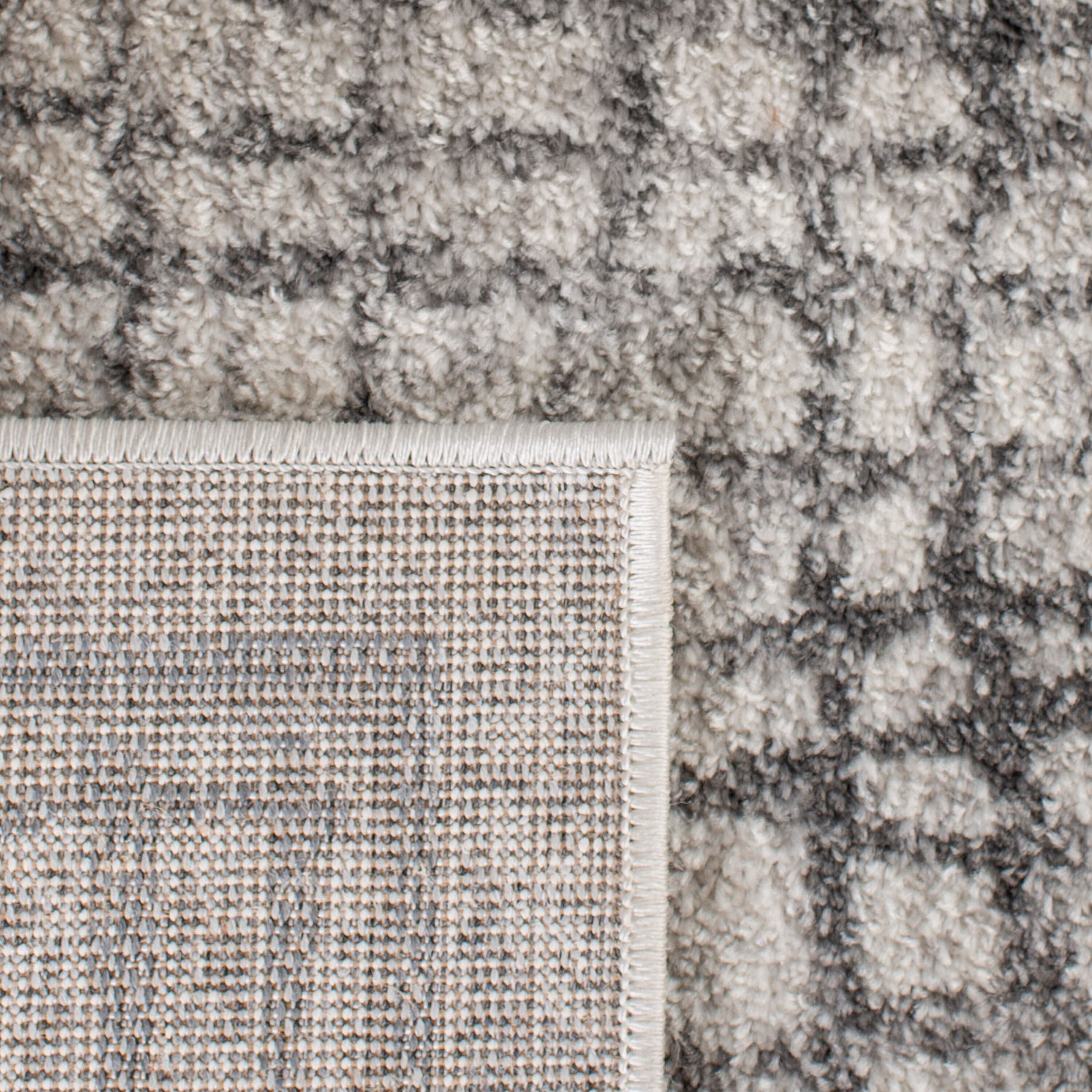 Ivory and Silver Rectangular Synthetic Area Rug, 6' x 9'