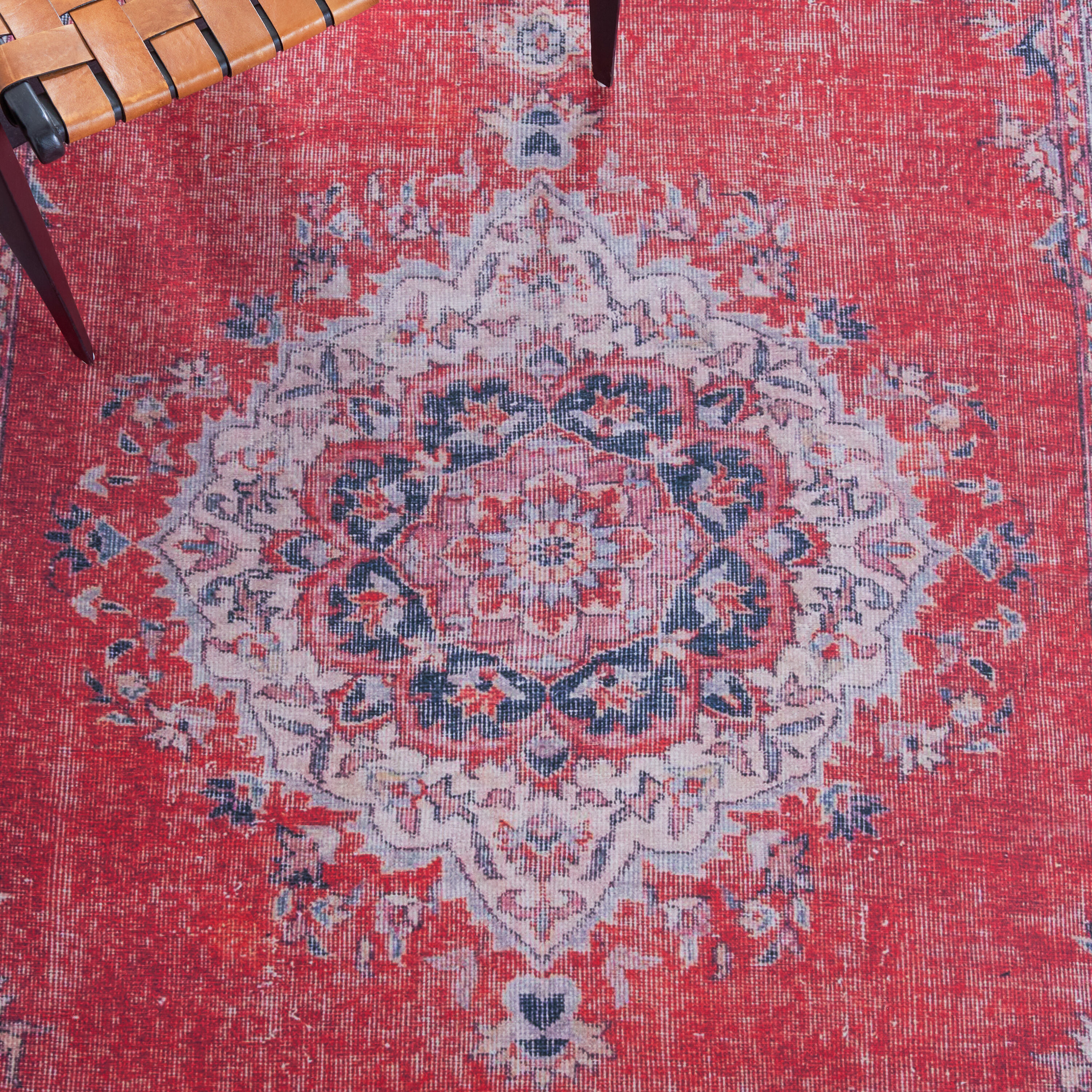 Red and Beige Traditional Washable Synthetic Area Rug, 3' x 5'