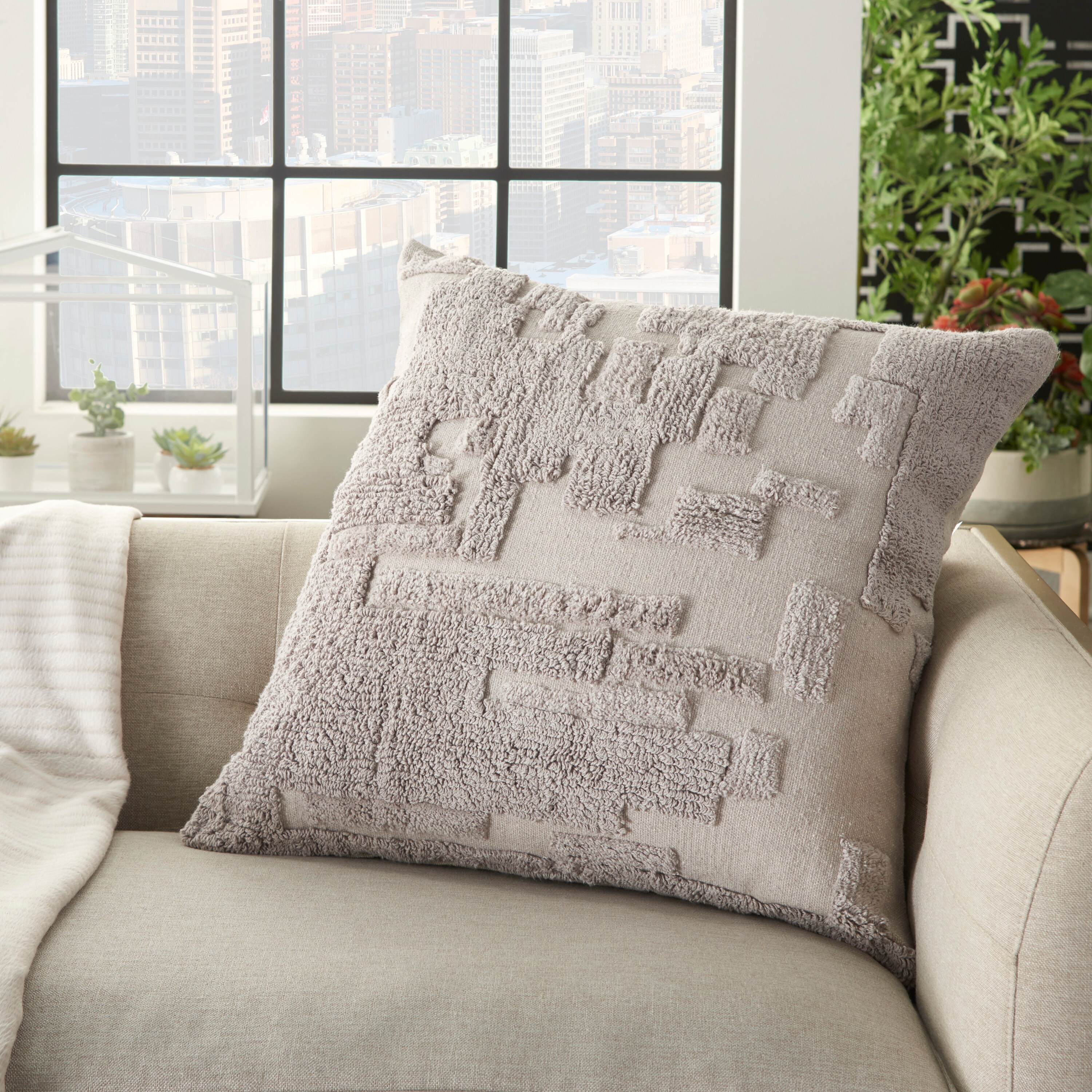 Mina Victory 798019075897 Accent-Pillows - View #4