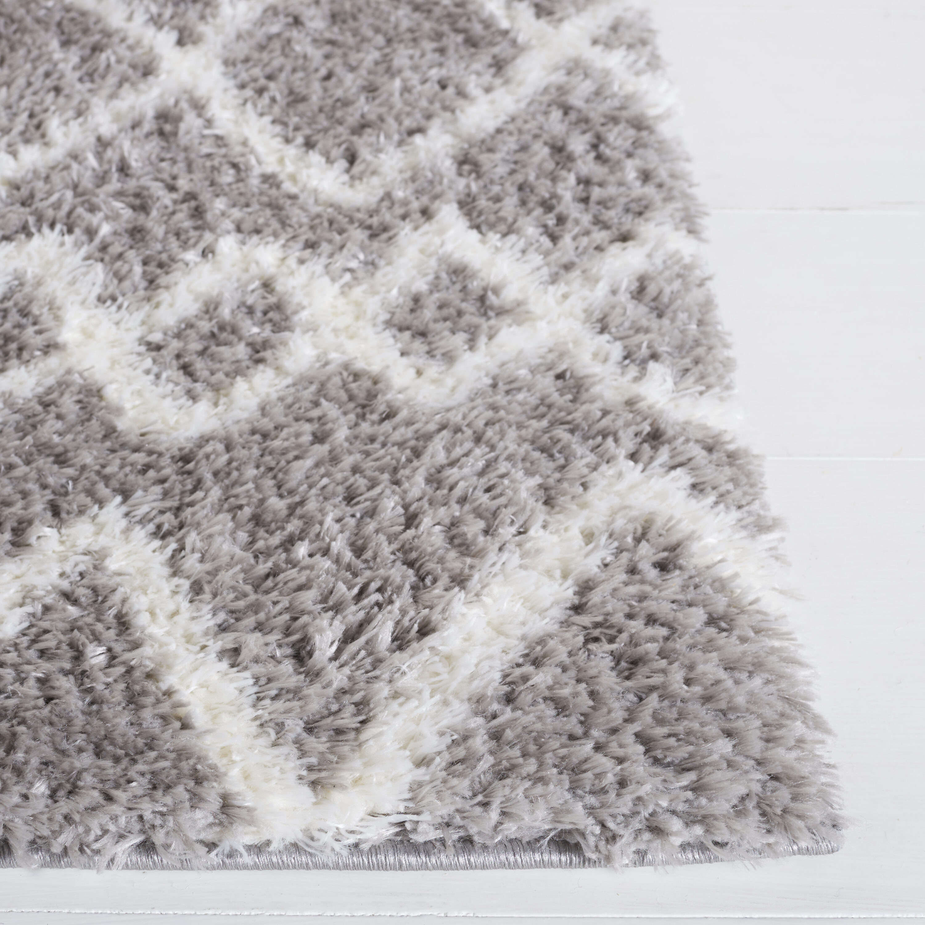 Safavieh THO665B-5 rugs - View #3