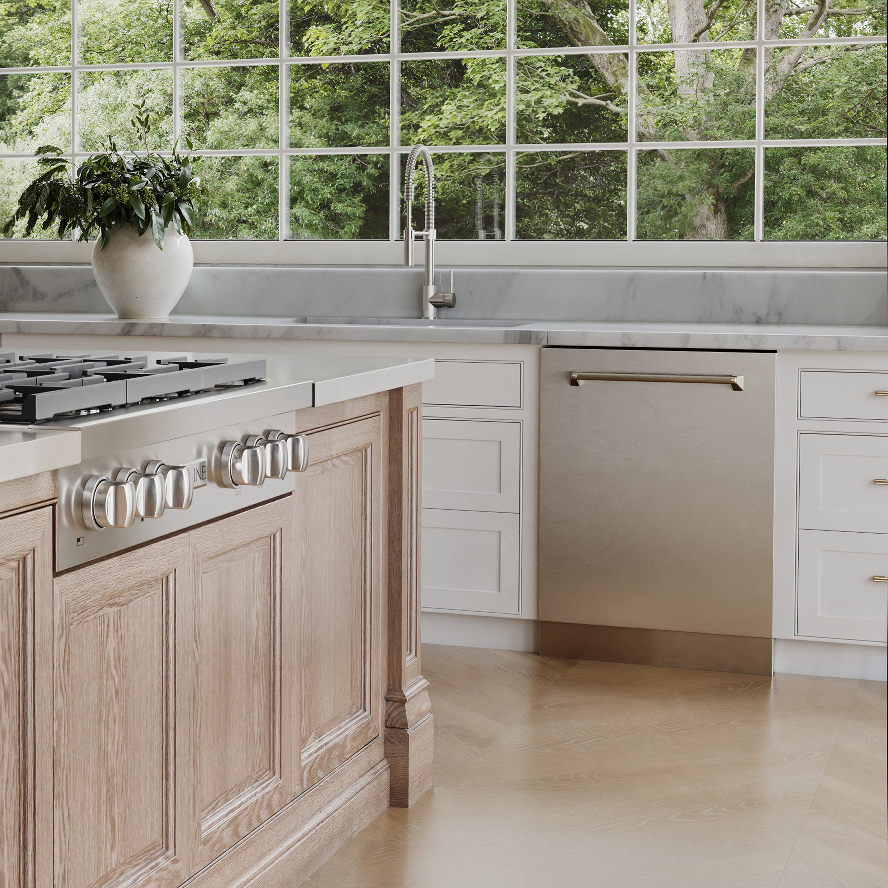 ZLINE KITCHEN & BATH DWMT-304-24 Builtin-Dish - View #7