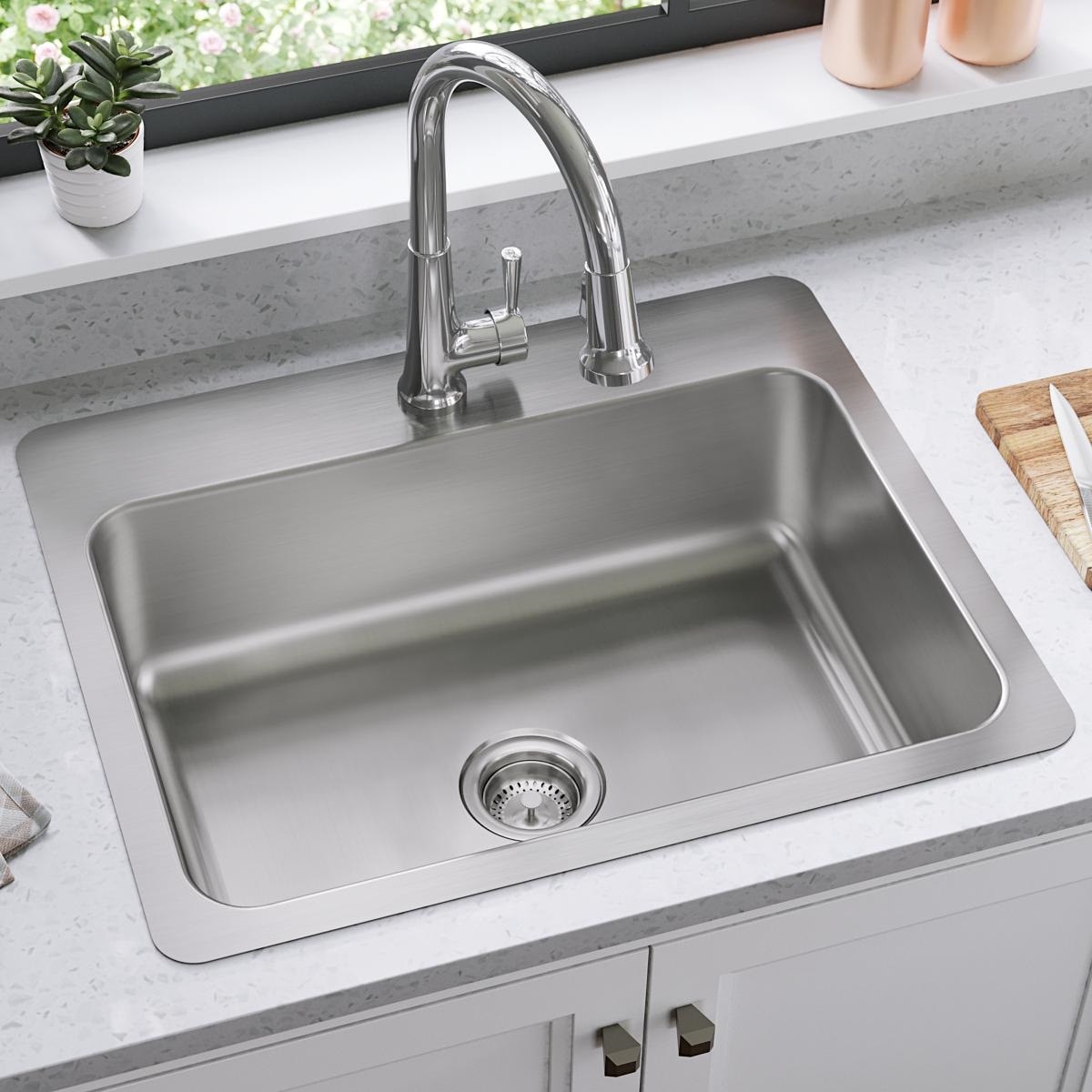 Dayton DSESR127221 Drop-in or undermount 27-in x 22-in Stainless steel Single bowl 1-Hole 18 -Gauge Kitchen Sink