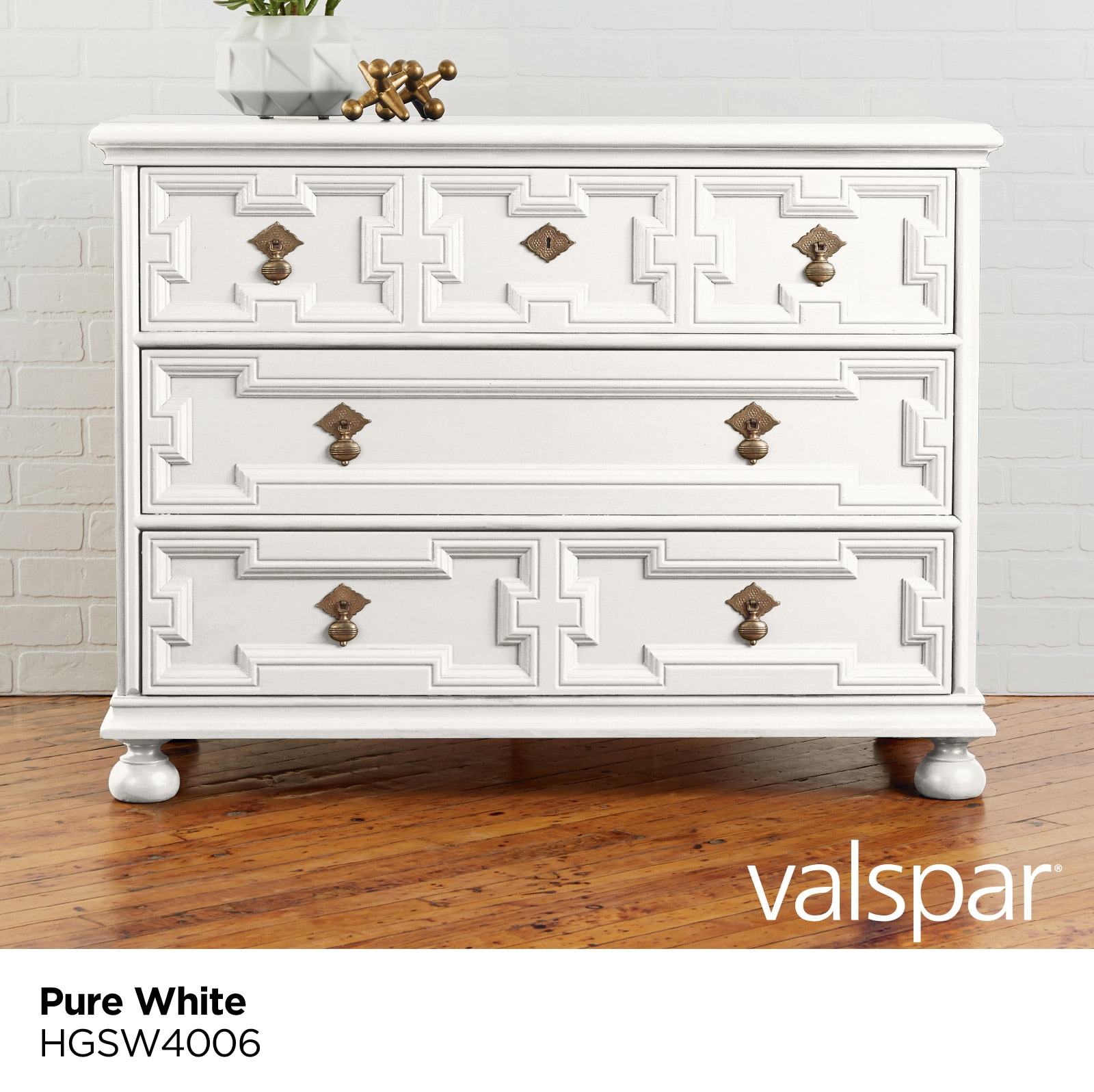 Valspar Signature Semi-gloss Pure White Hgsw4006 Latex Interior Paint +  Primer (1-Gallon) at