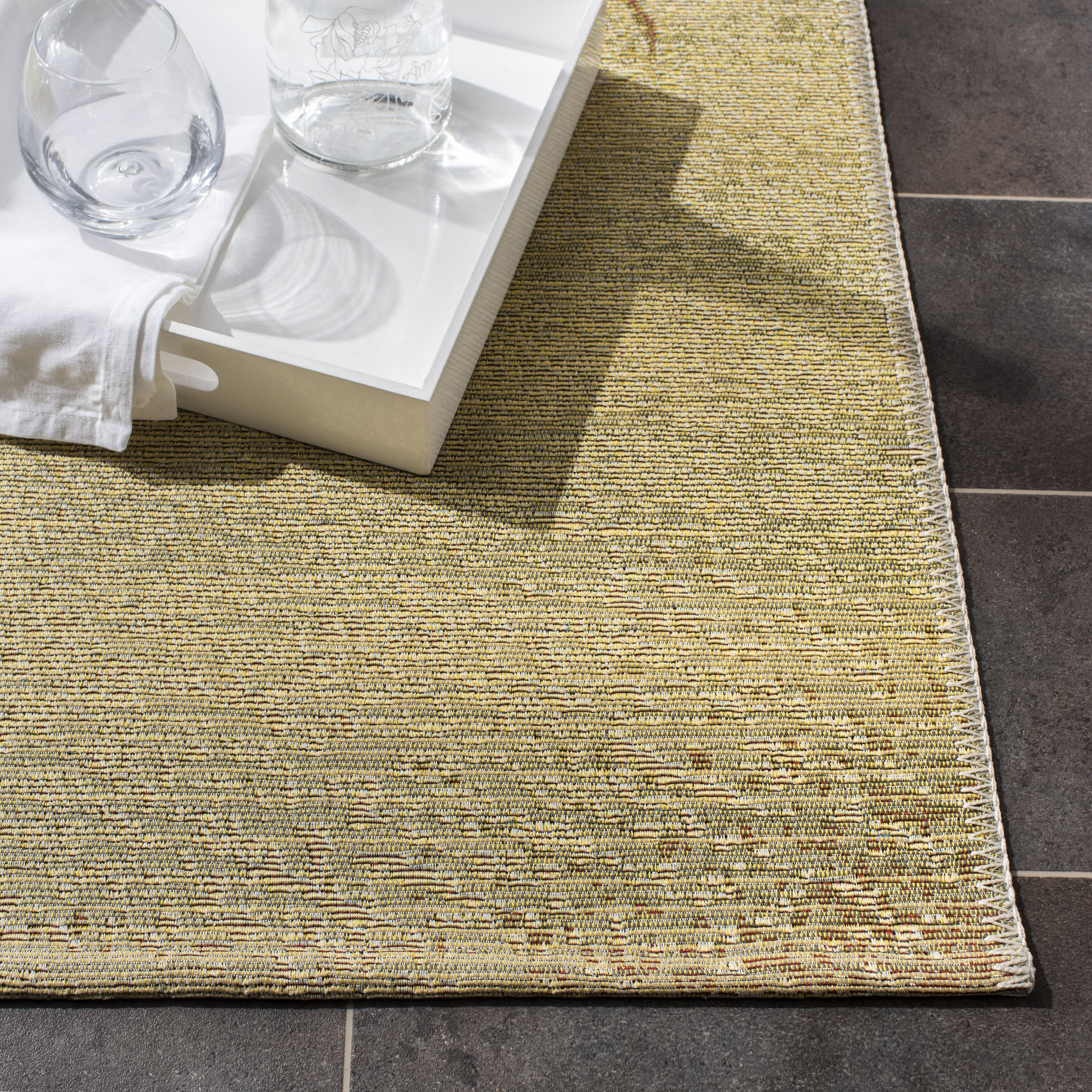 Safavieh BAR550A-5 rugs - View #3