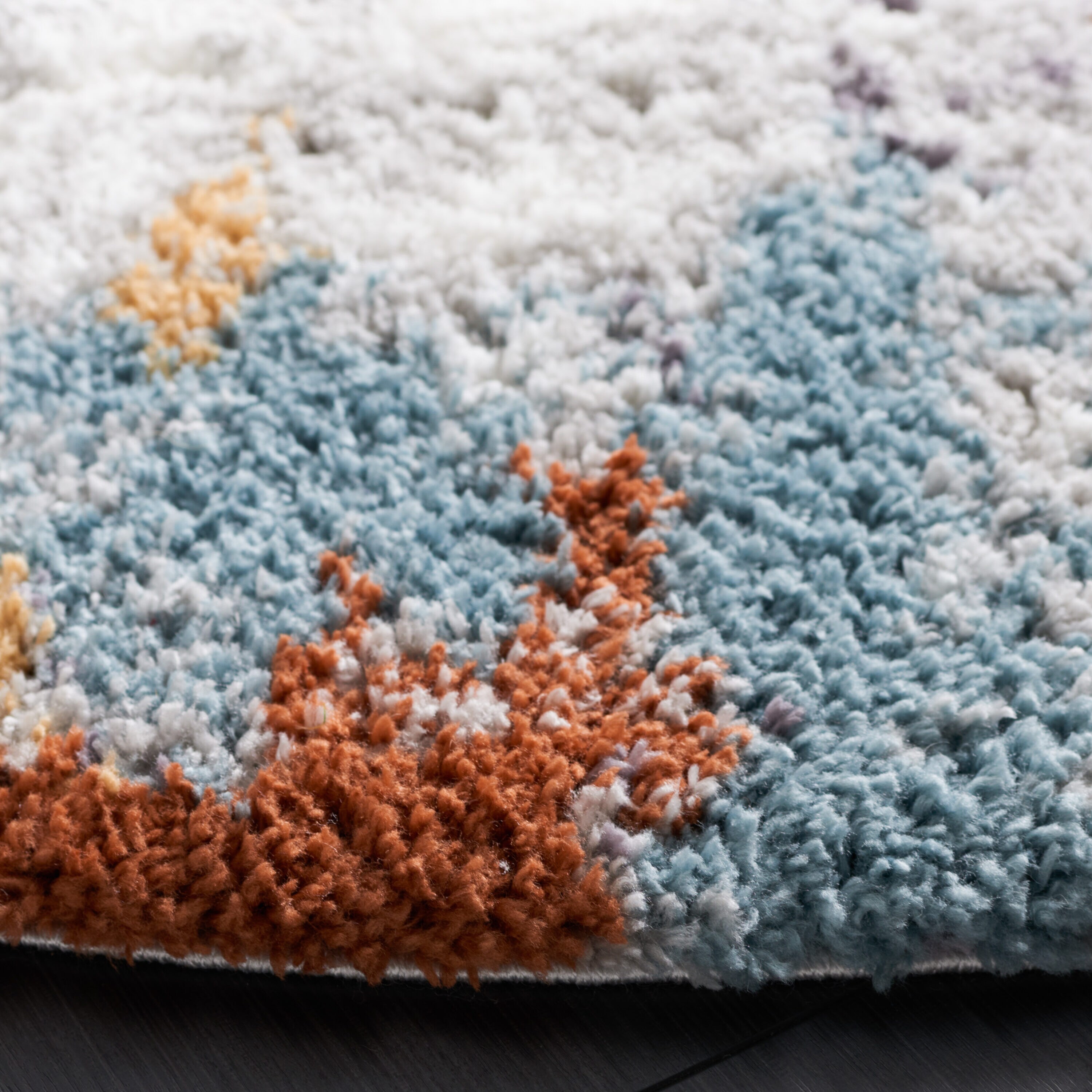 Safavieh BER543A-7R rugs - View #3