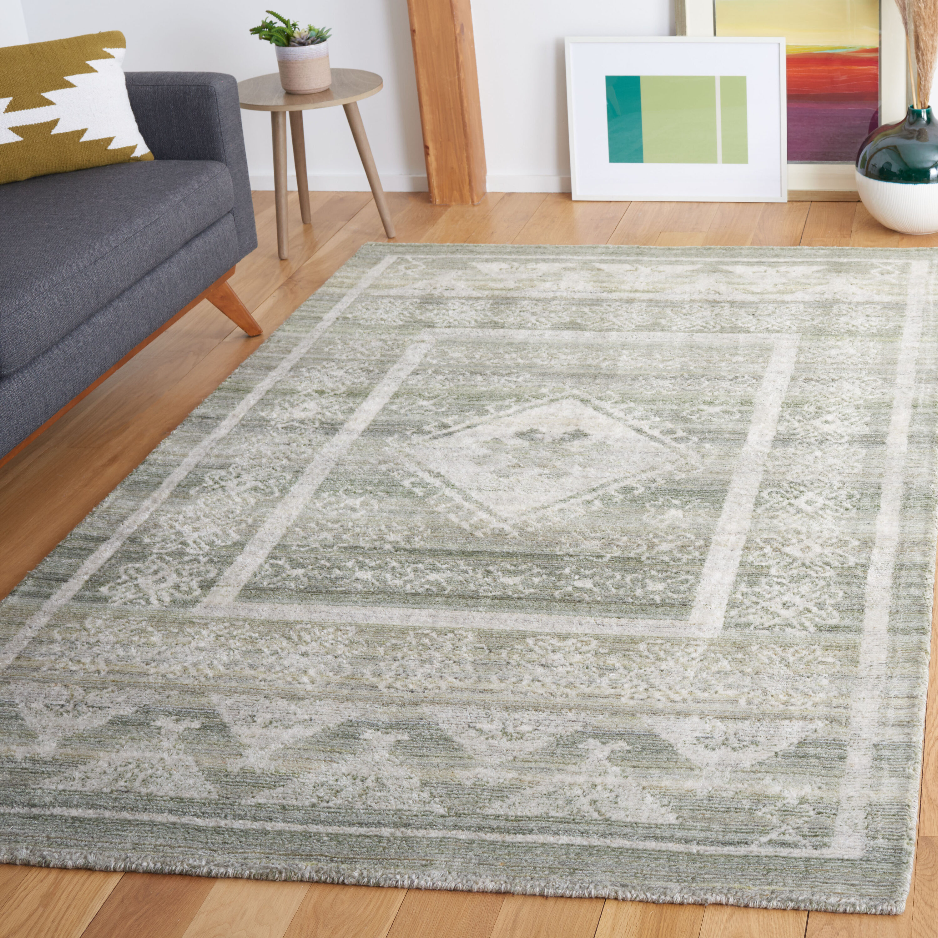  Marquee 108 Green/Sage Traditional 5ft x 8ft Medium Rectangle Rug