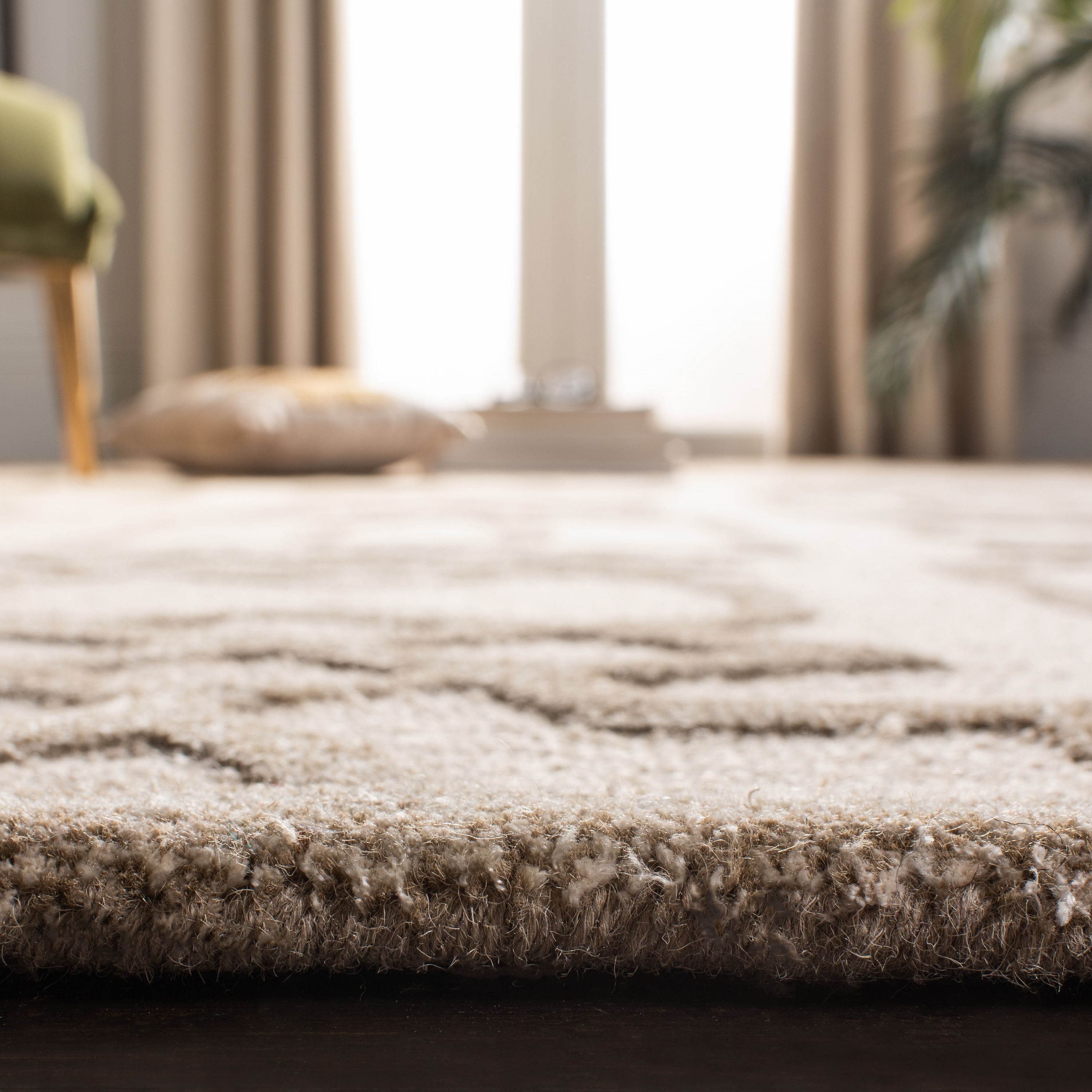 Safavieh BEL138A-24 rugs - View #4