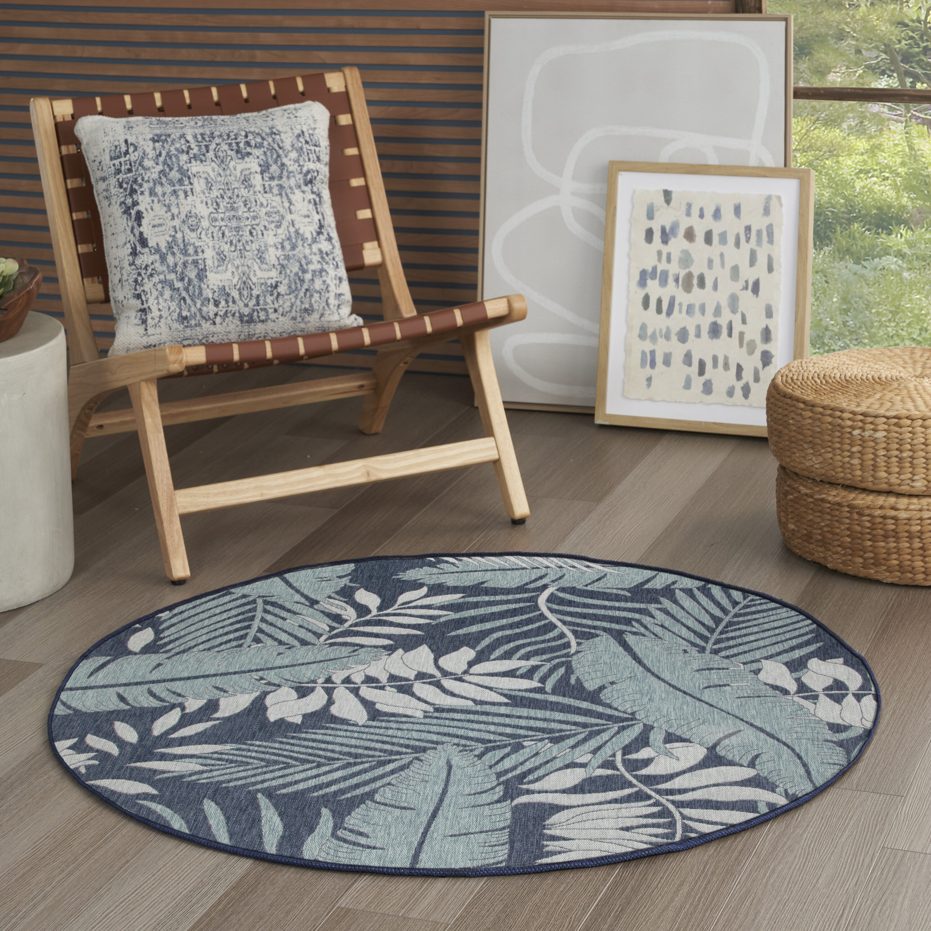 Nourison Home 099446996541 Garden Oasis 4 x 4 (ft) Loomed Polypropylene Navy Round Indoor/Outdoor Floral/Botanical Area rug
