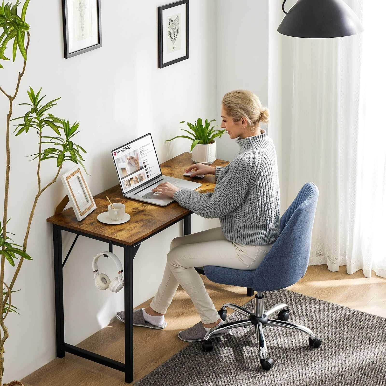Flynama L-138243 desks - View #2