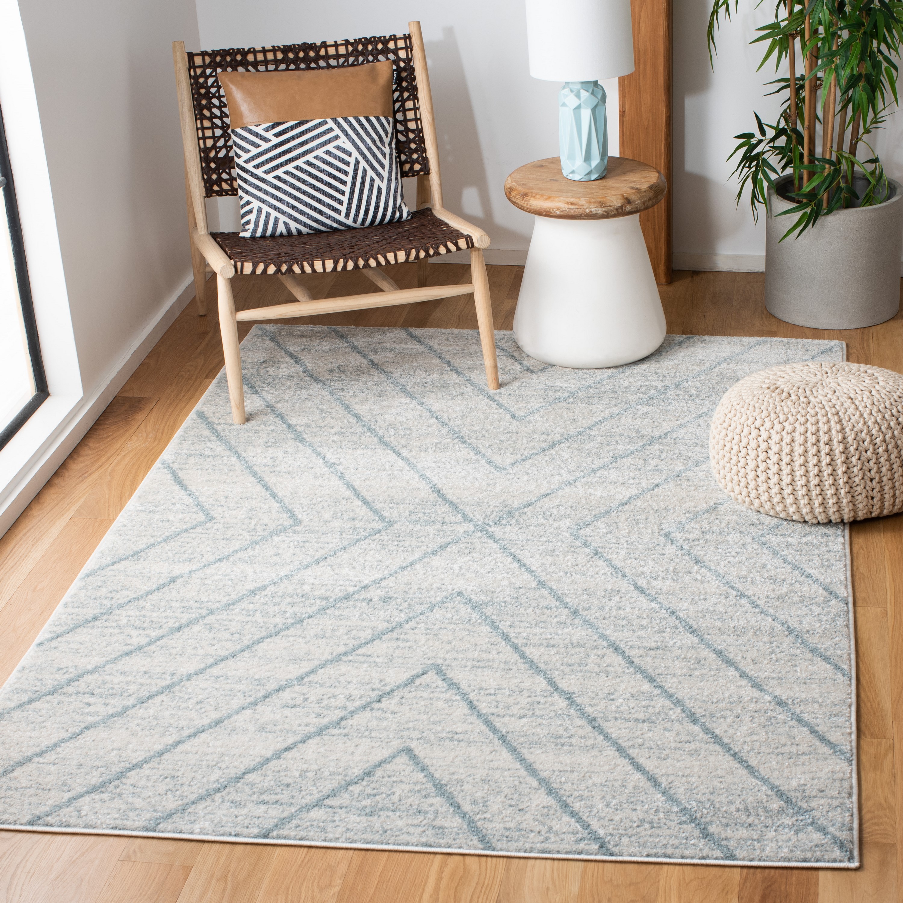 Safavieh Adirondack 4 x 6 Light Gray/Light Blue Indoor Geometric ...