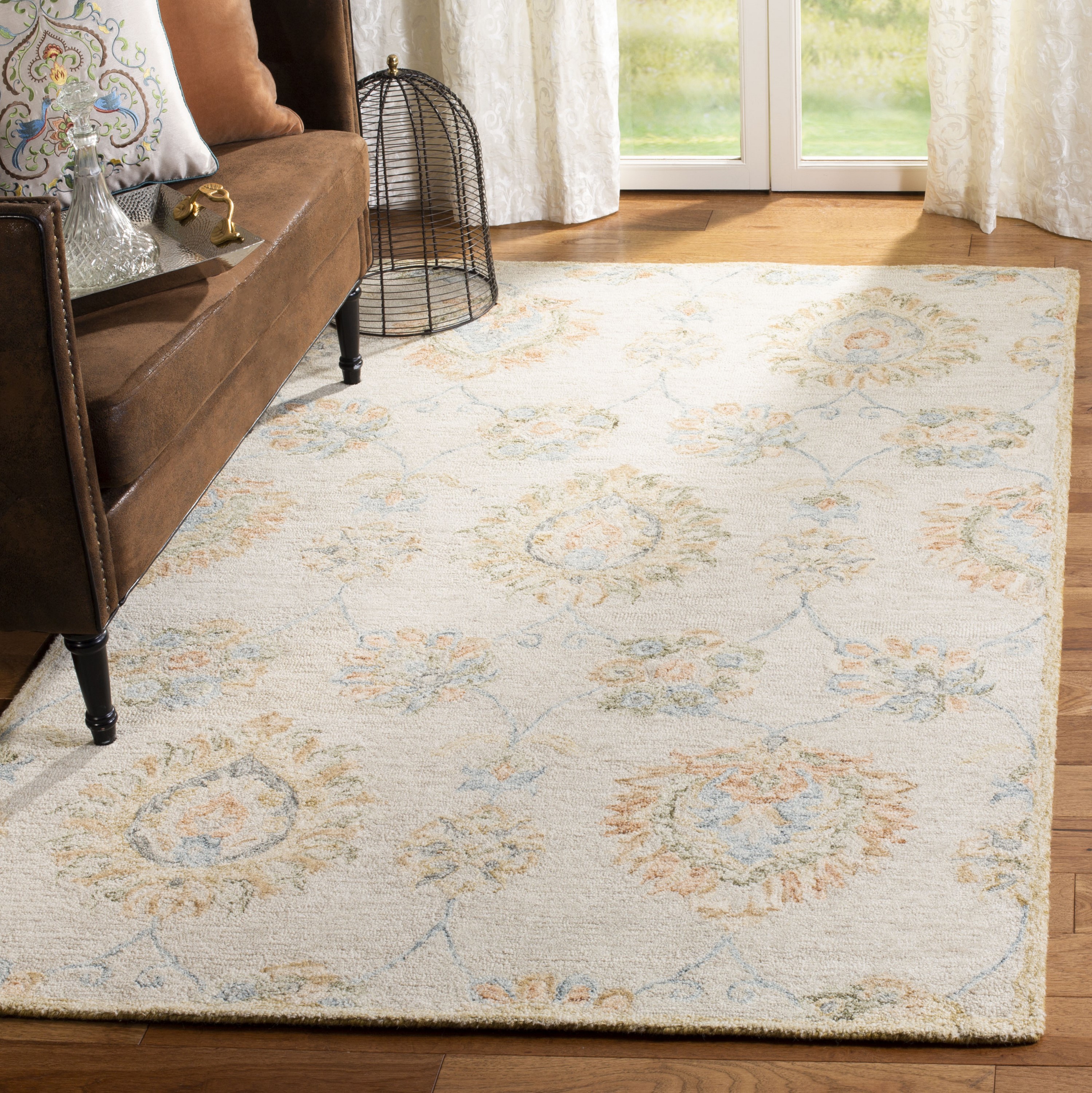 Blossom Beige Sage 8' x 10' Handmade Wool Floral Area Rug