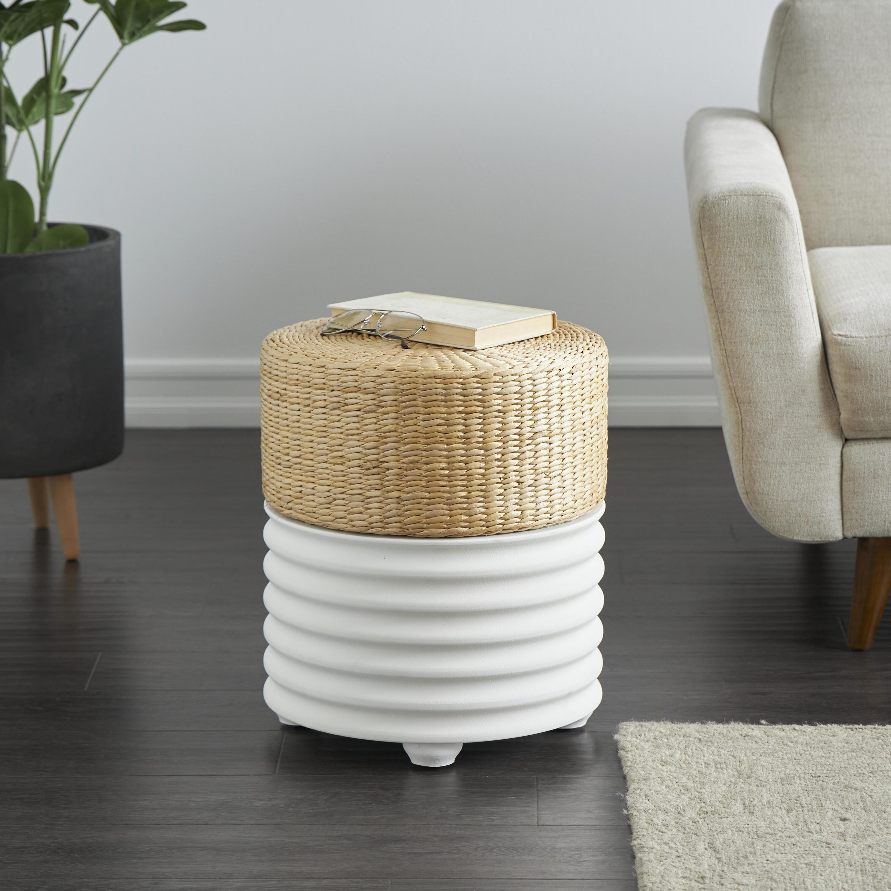 Grayson Lane 821924 Country White Handmade Woven Round Ottoman