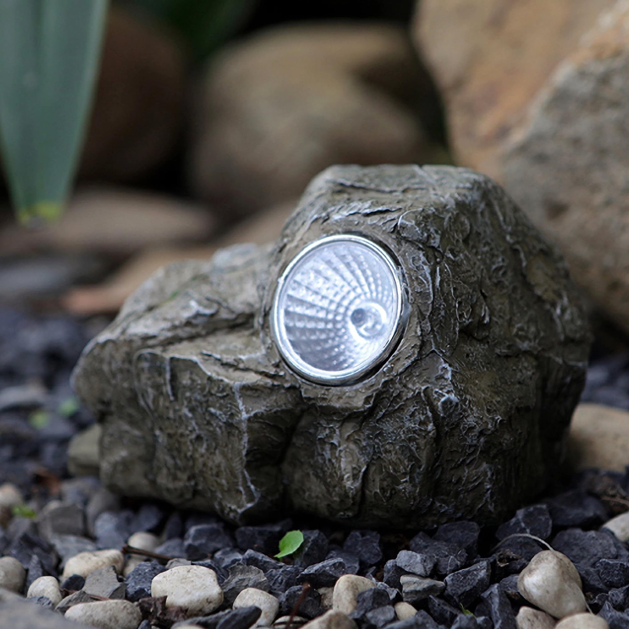 Lukvuzo Outdoor Waterproof Fake Rock Key Hider Holder Safe Secret
