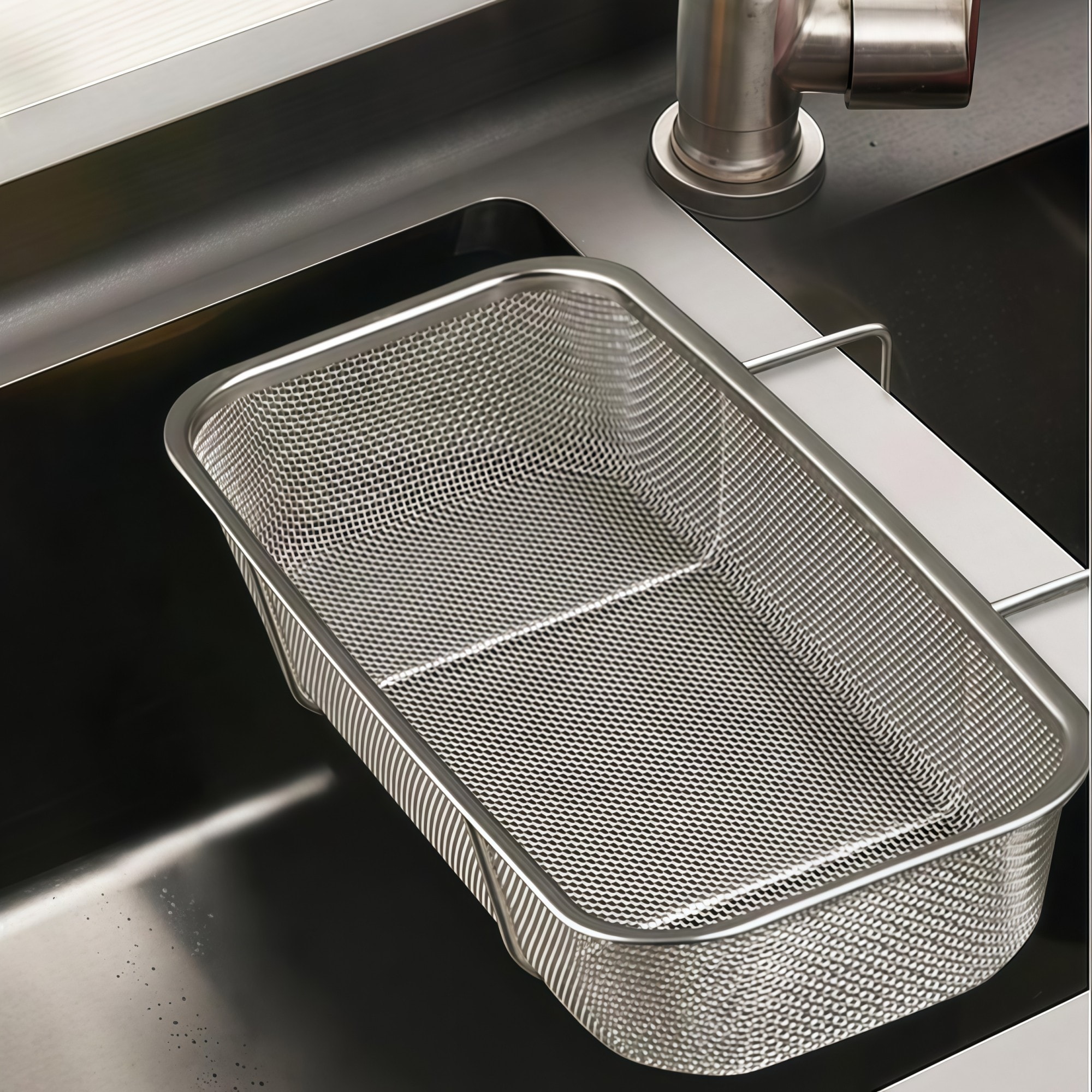 Numhew 10.6in L 4.7in W 1.8in H 1-Piece Silver Rectangle Side Sink Drain Strainer Basket