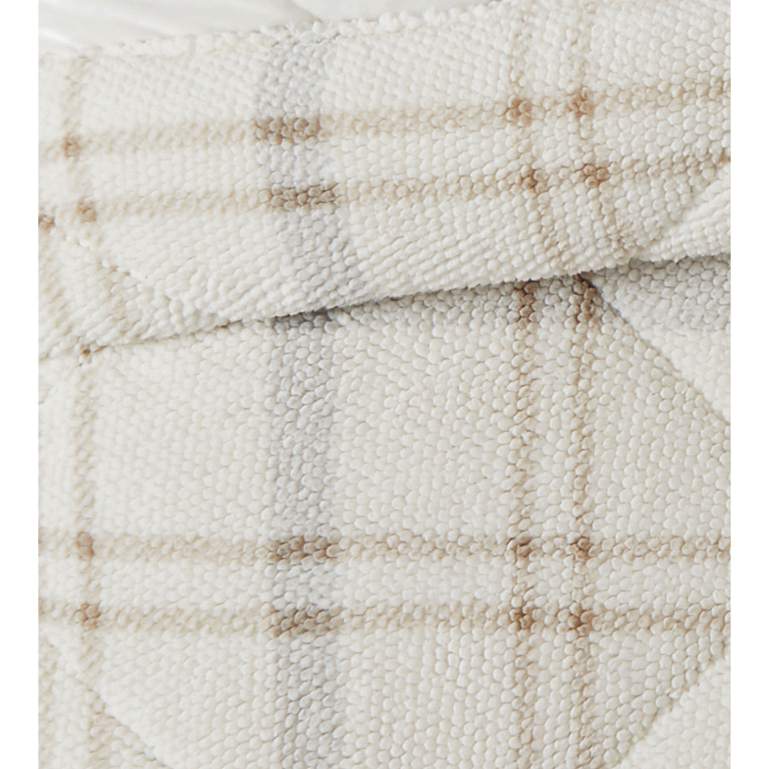 London Fog BK3916GNTX-4500 Blankets-And-Throws - View #3
